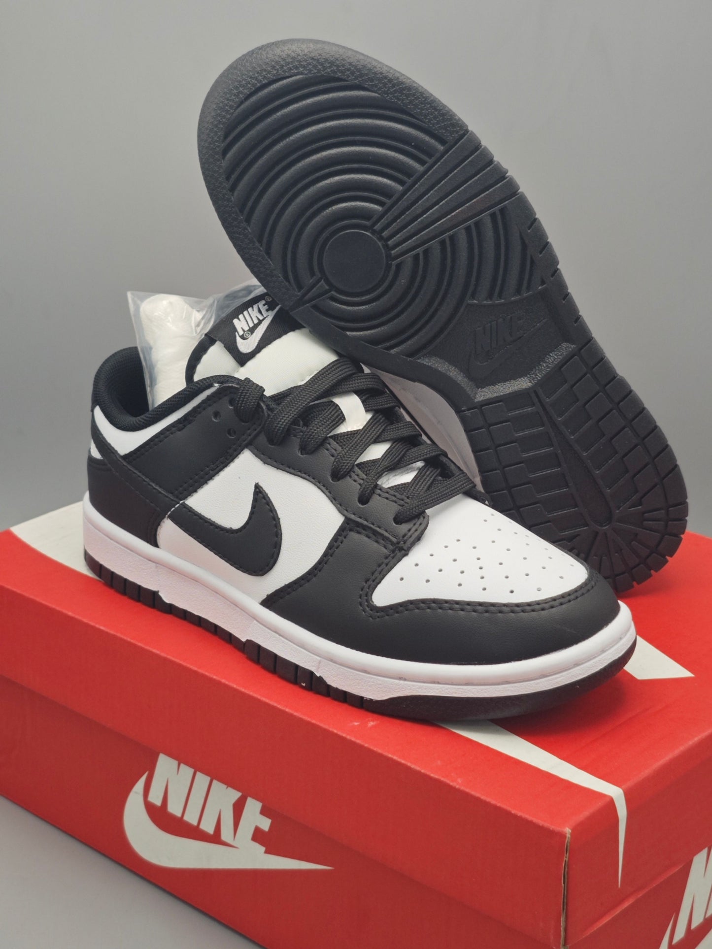 Nike Dunk Low Panda