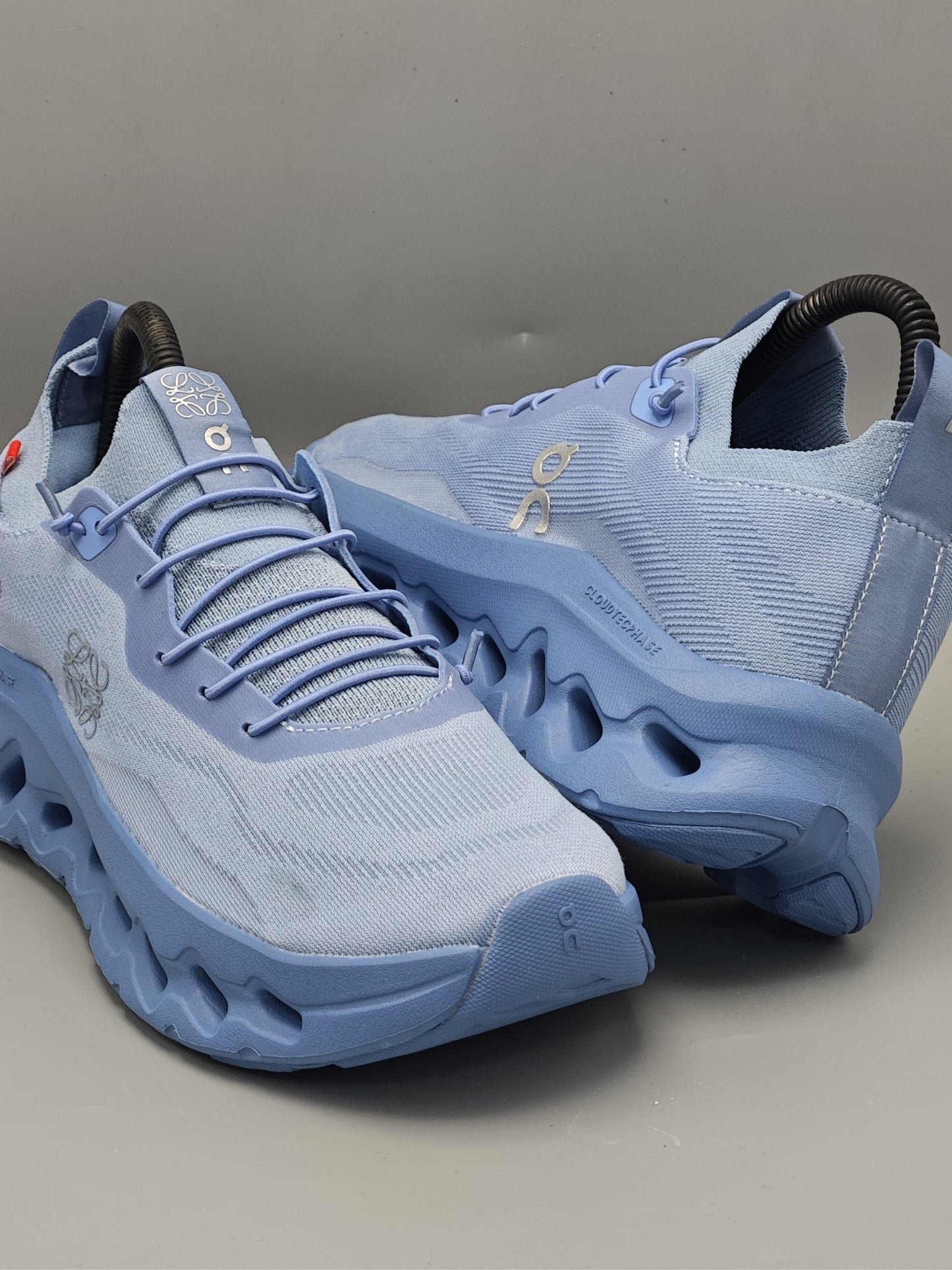 On CloudTec “Loewe Edition”