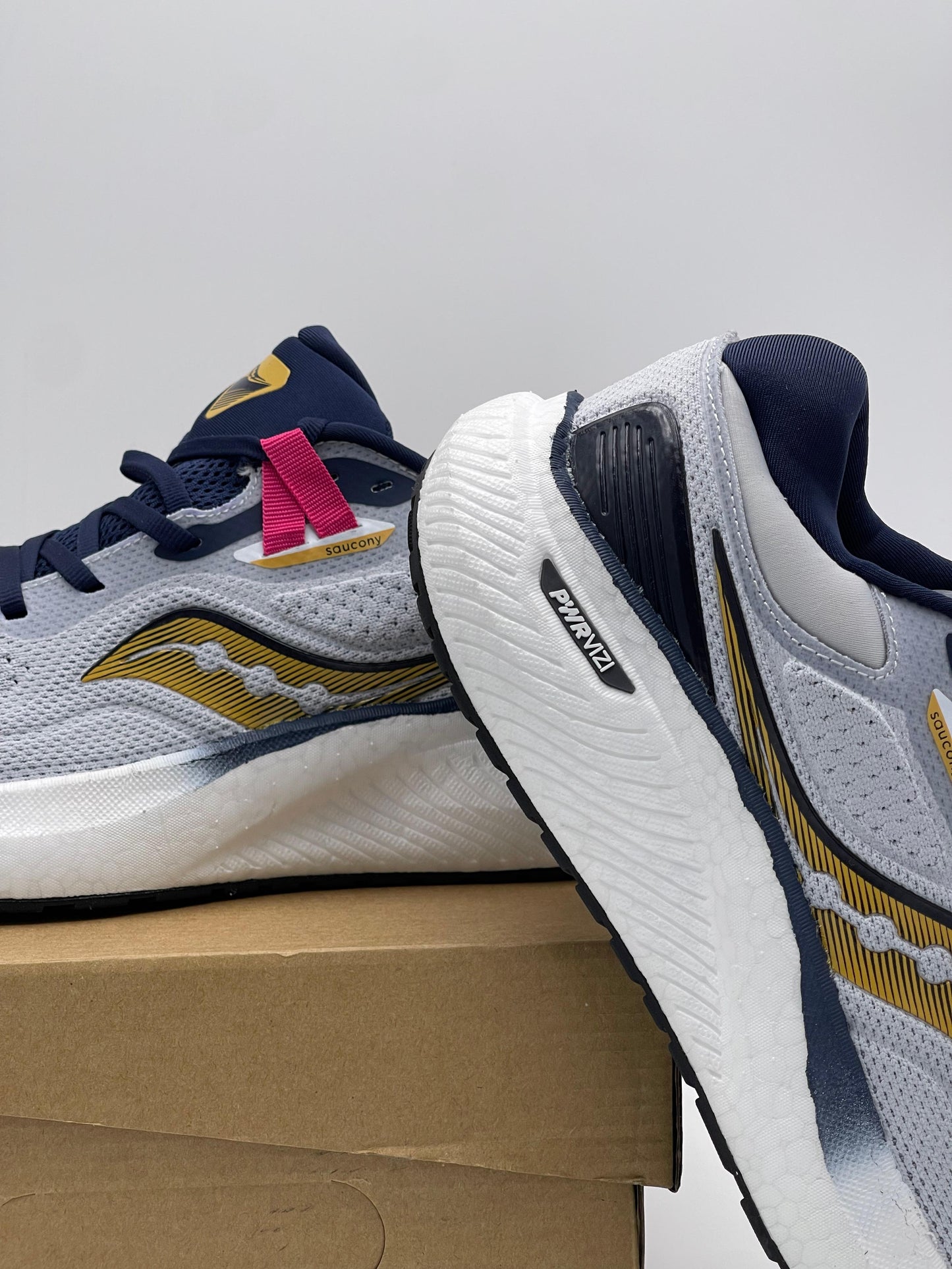 Saucony Endorphin Shift 3