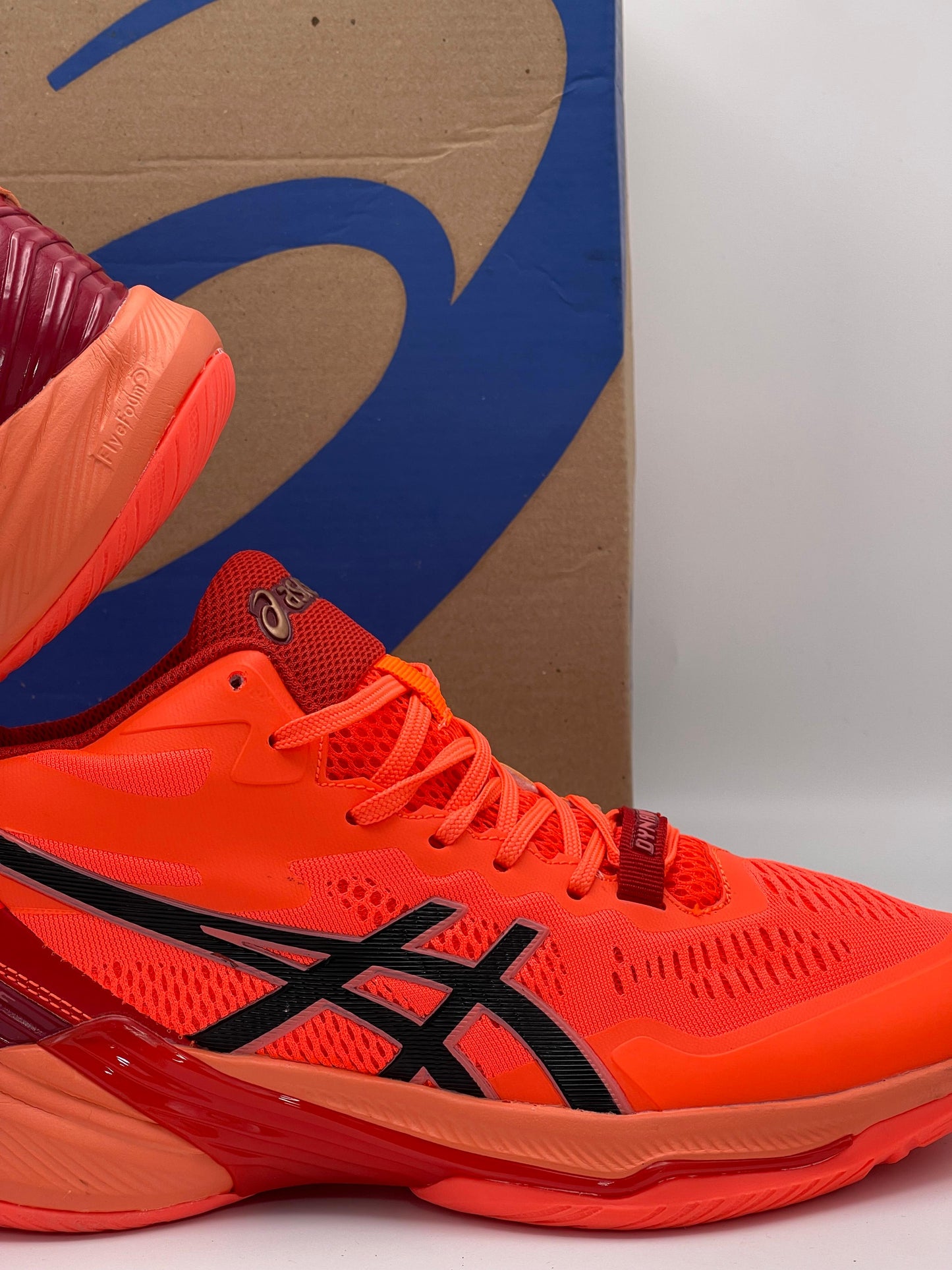 ASICS Sky Elite FF Tokyo Edition “Flash Red”