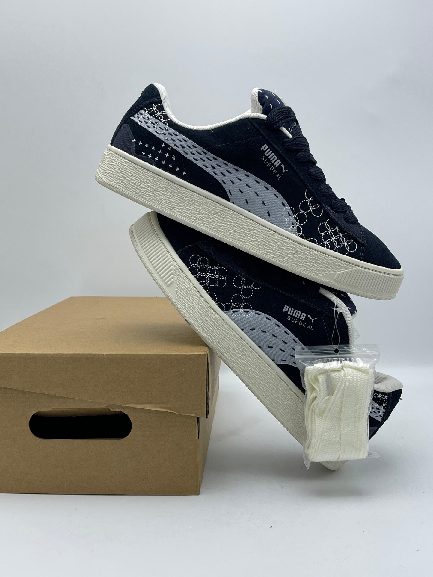 Puma Suede XL Negro Bordado