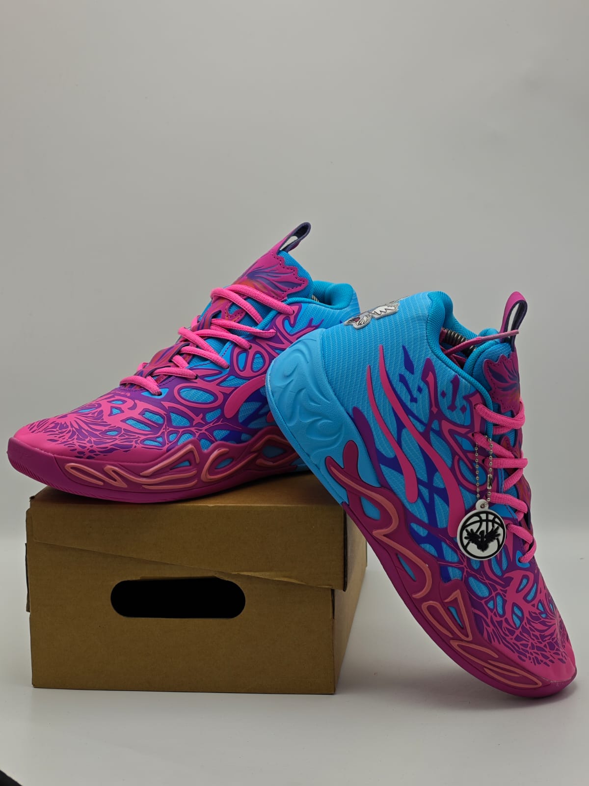 Li-Ning Jimmy Butler "Miami Vice" Edition