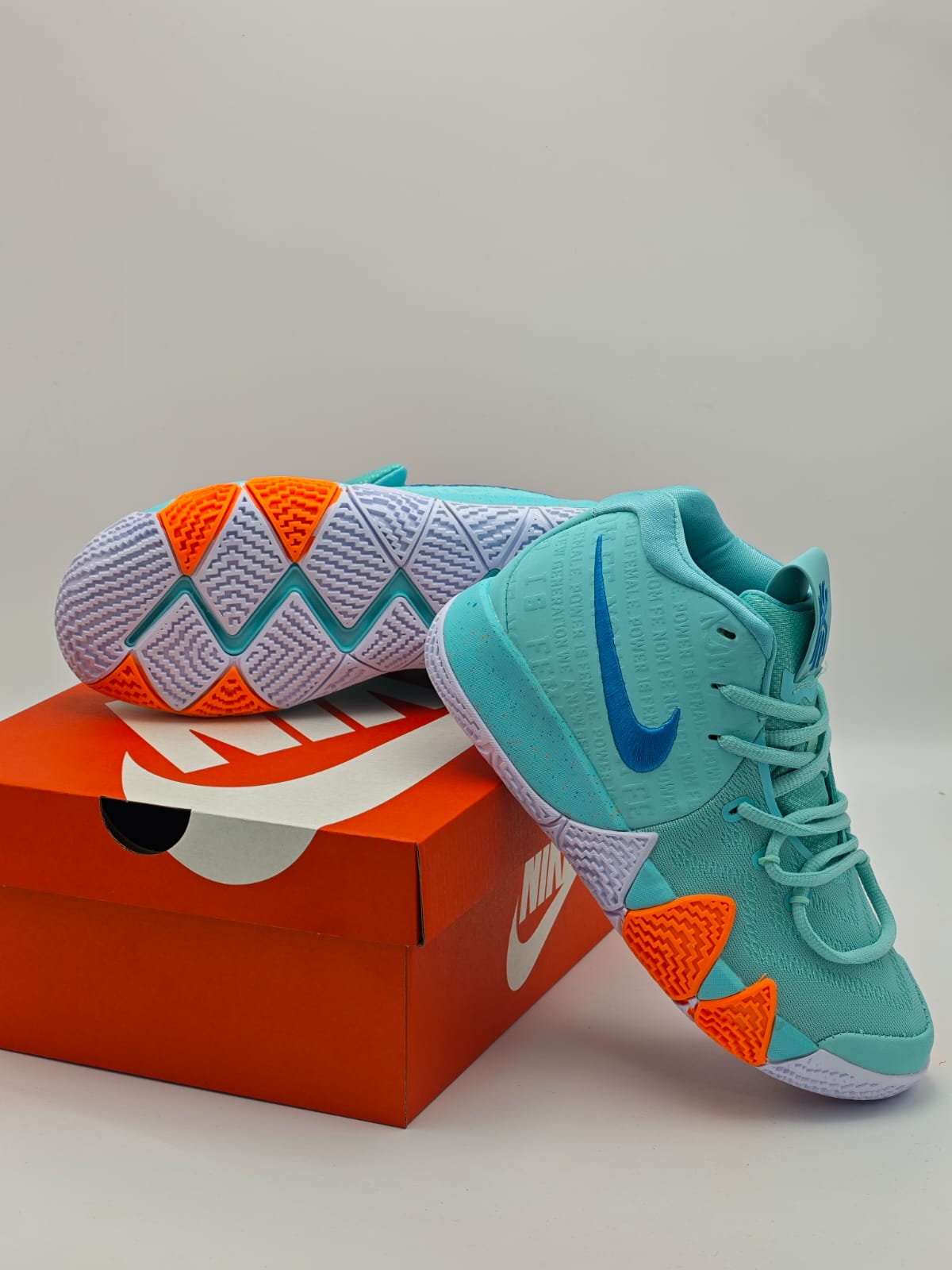 Nike Kyrie 4