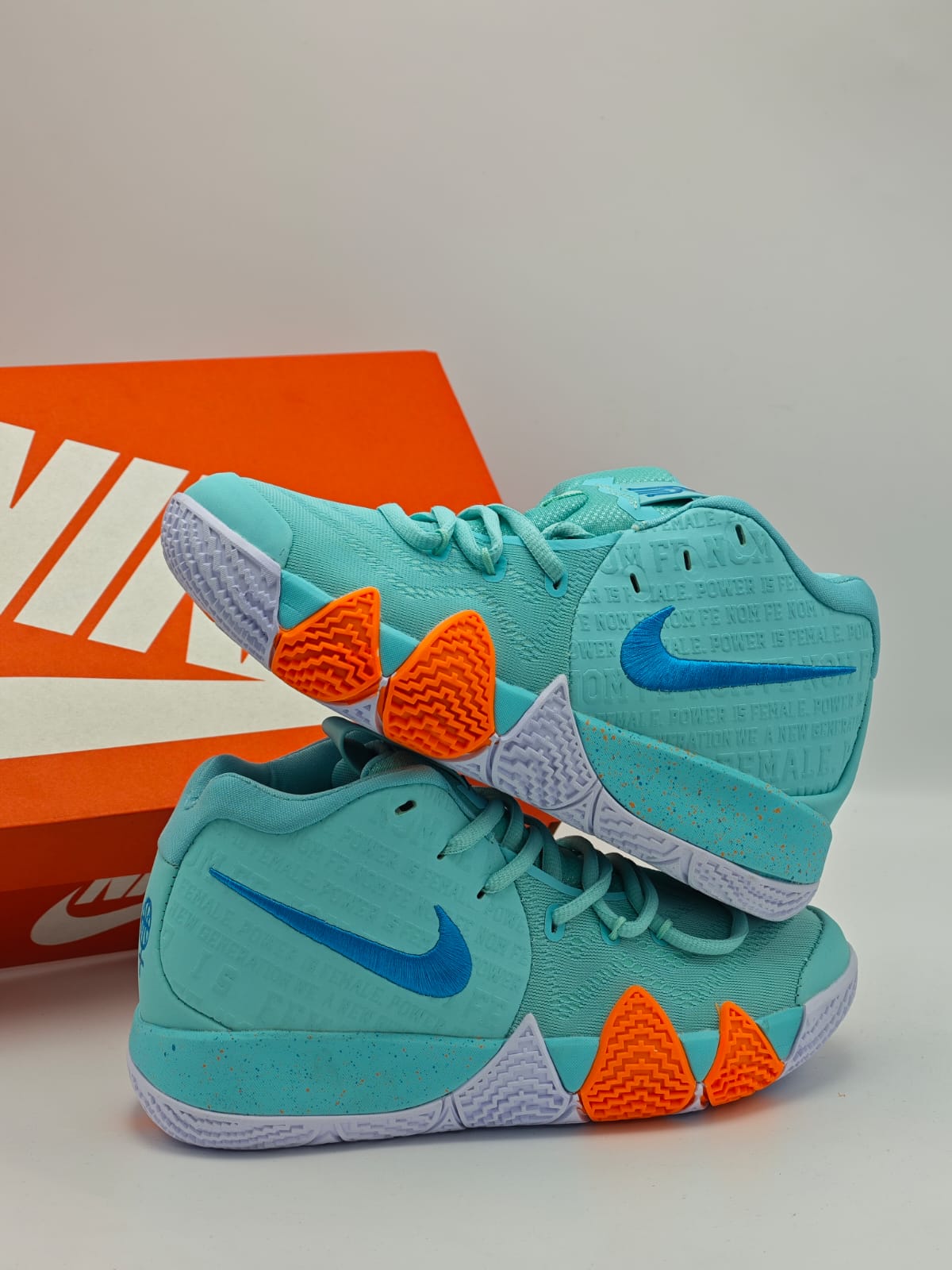 Nike Kyrie 4