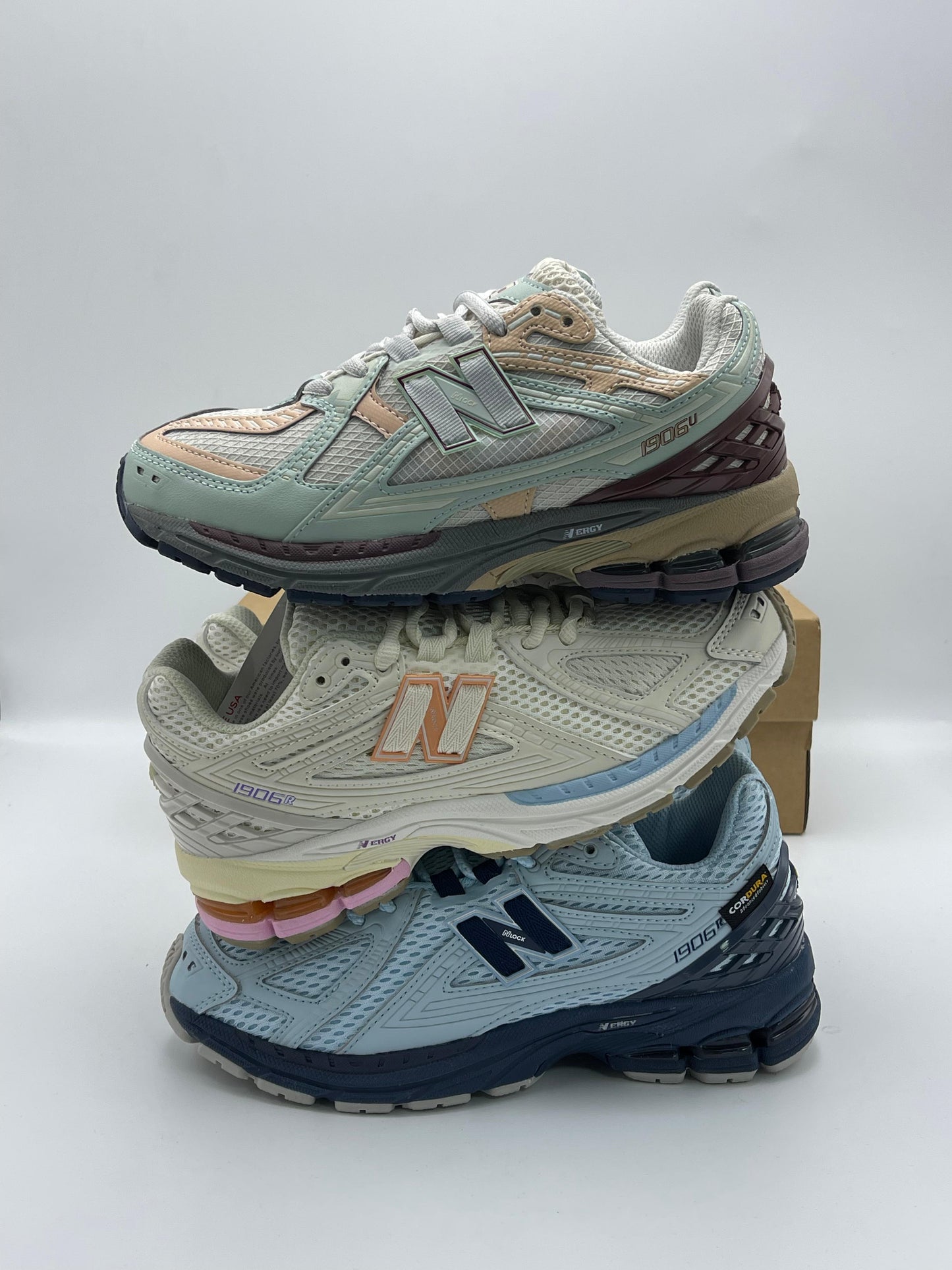 New Balance 1906R
