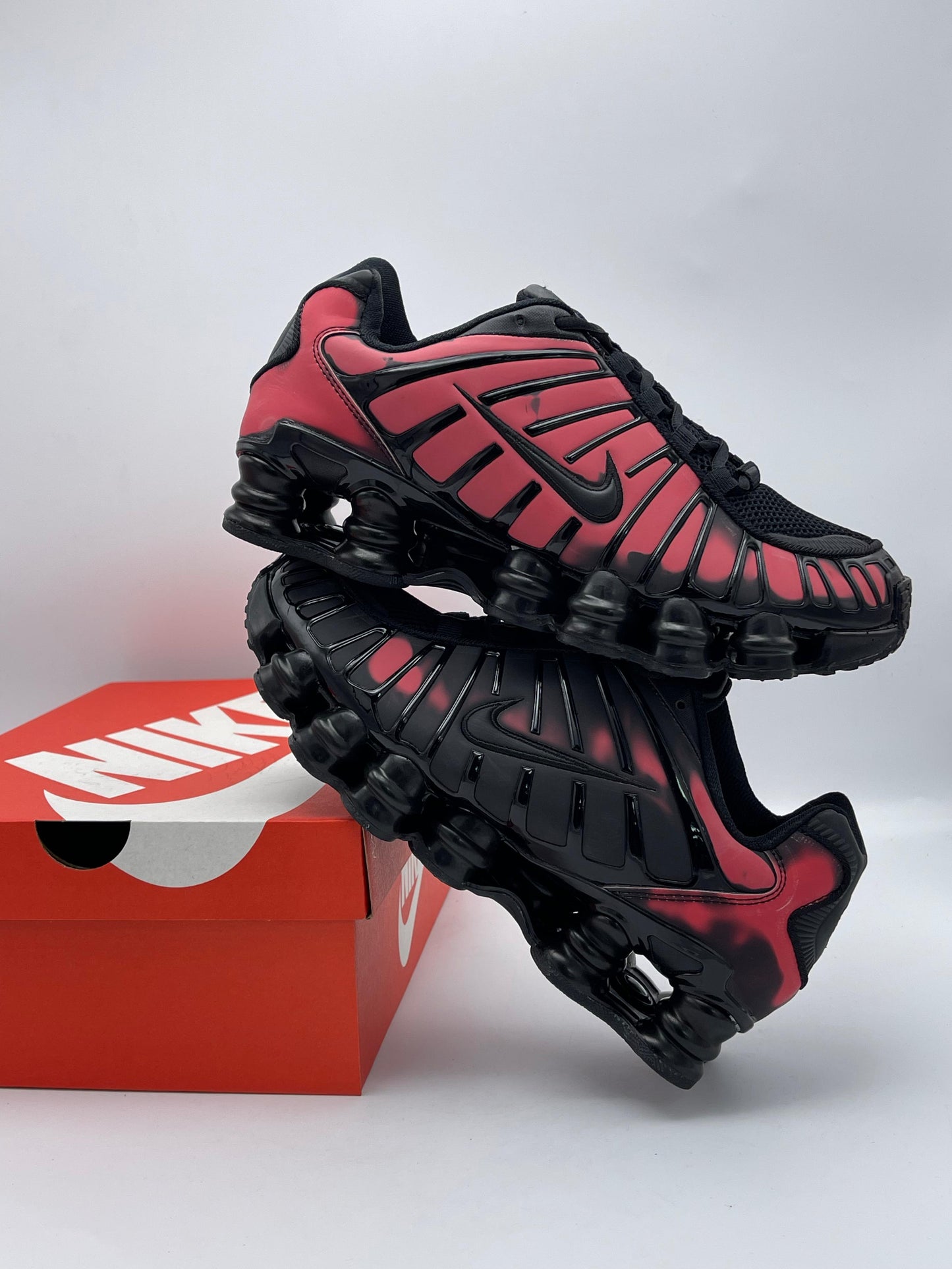NIKE SHOX GRAVITY