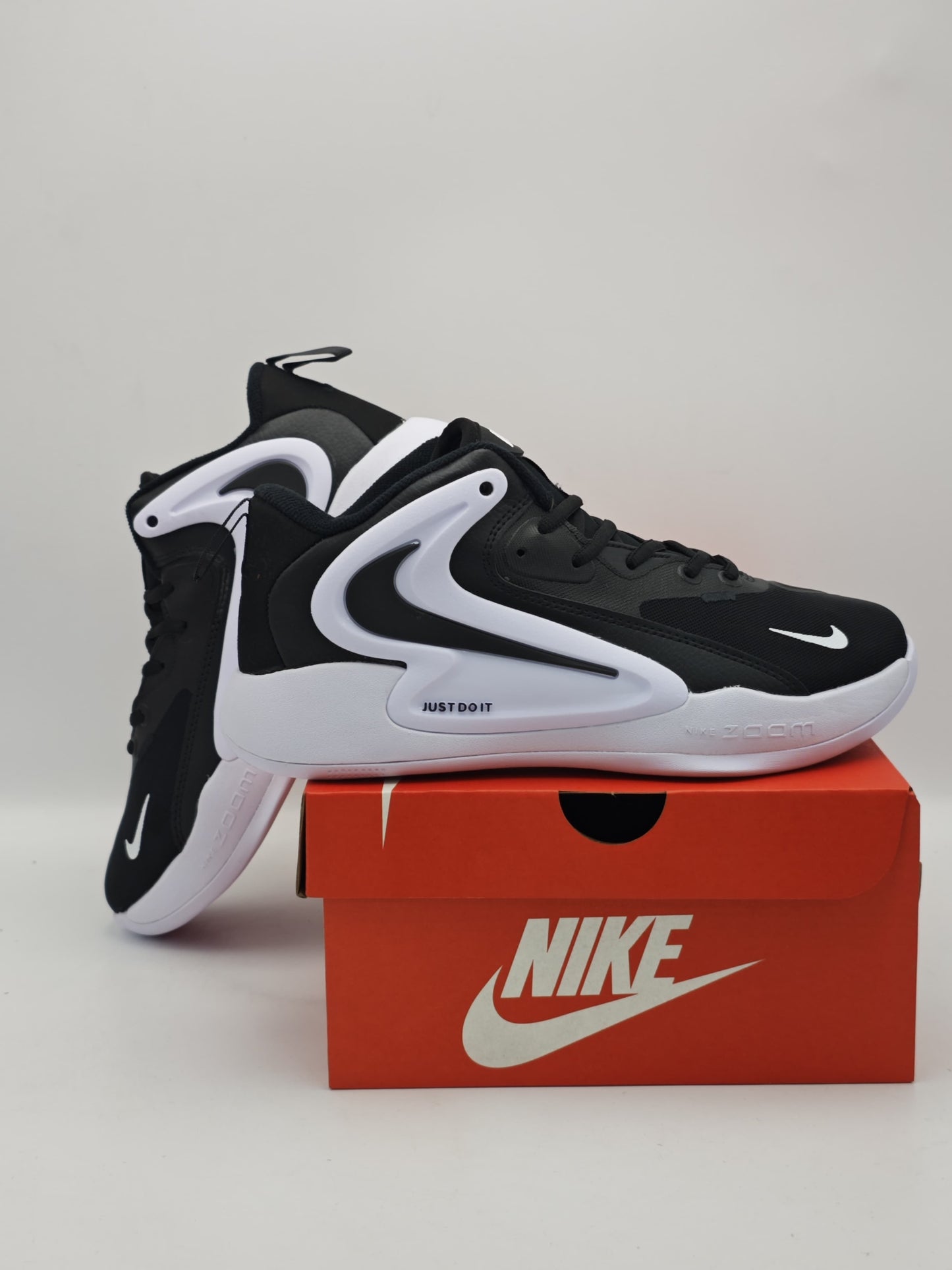 Nike Zoom Freak 4 “Black/White”