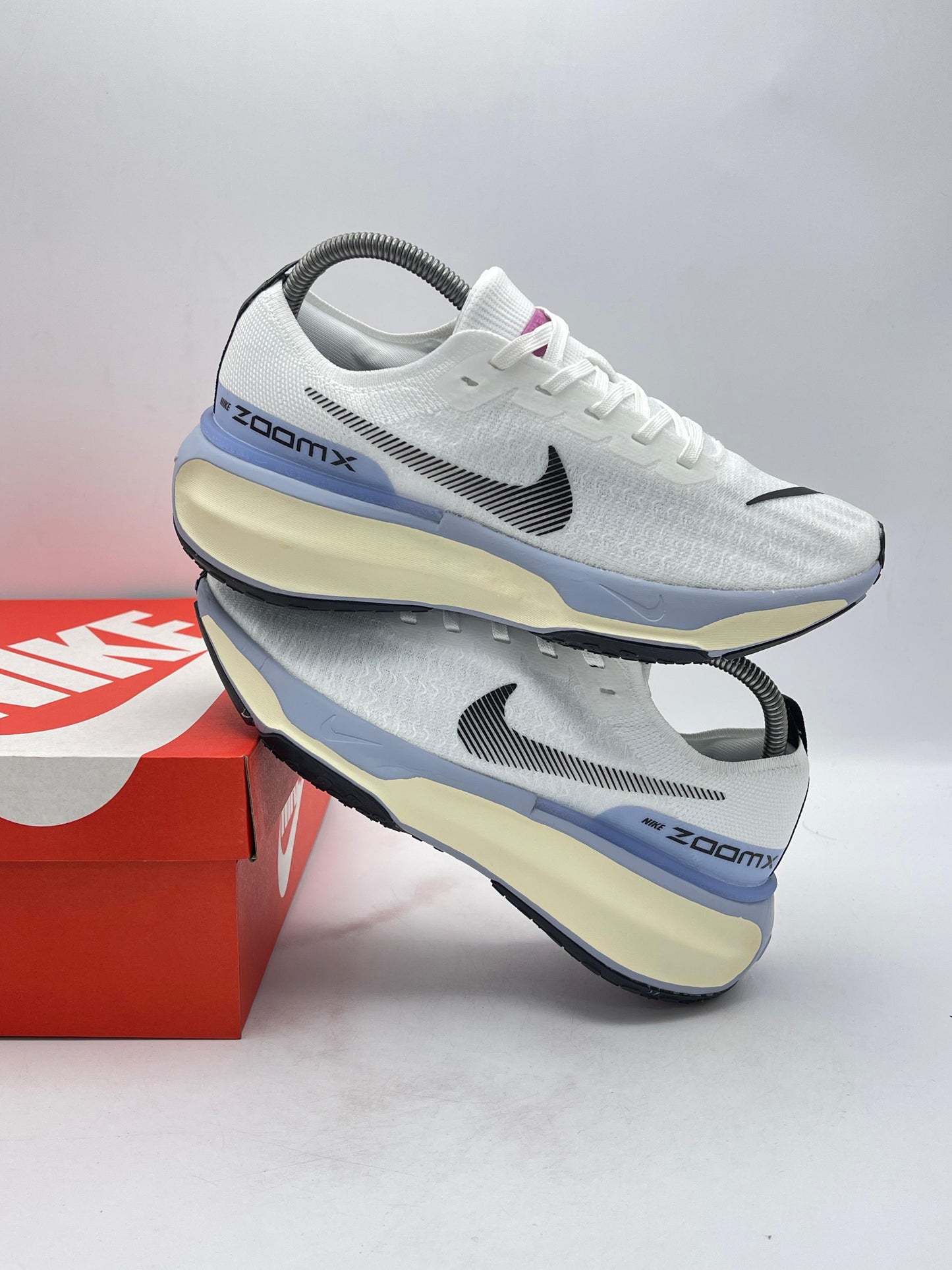 Nike ZoomX Vaporfly White Black