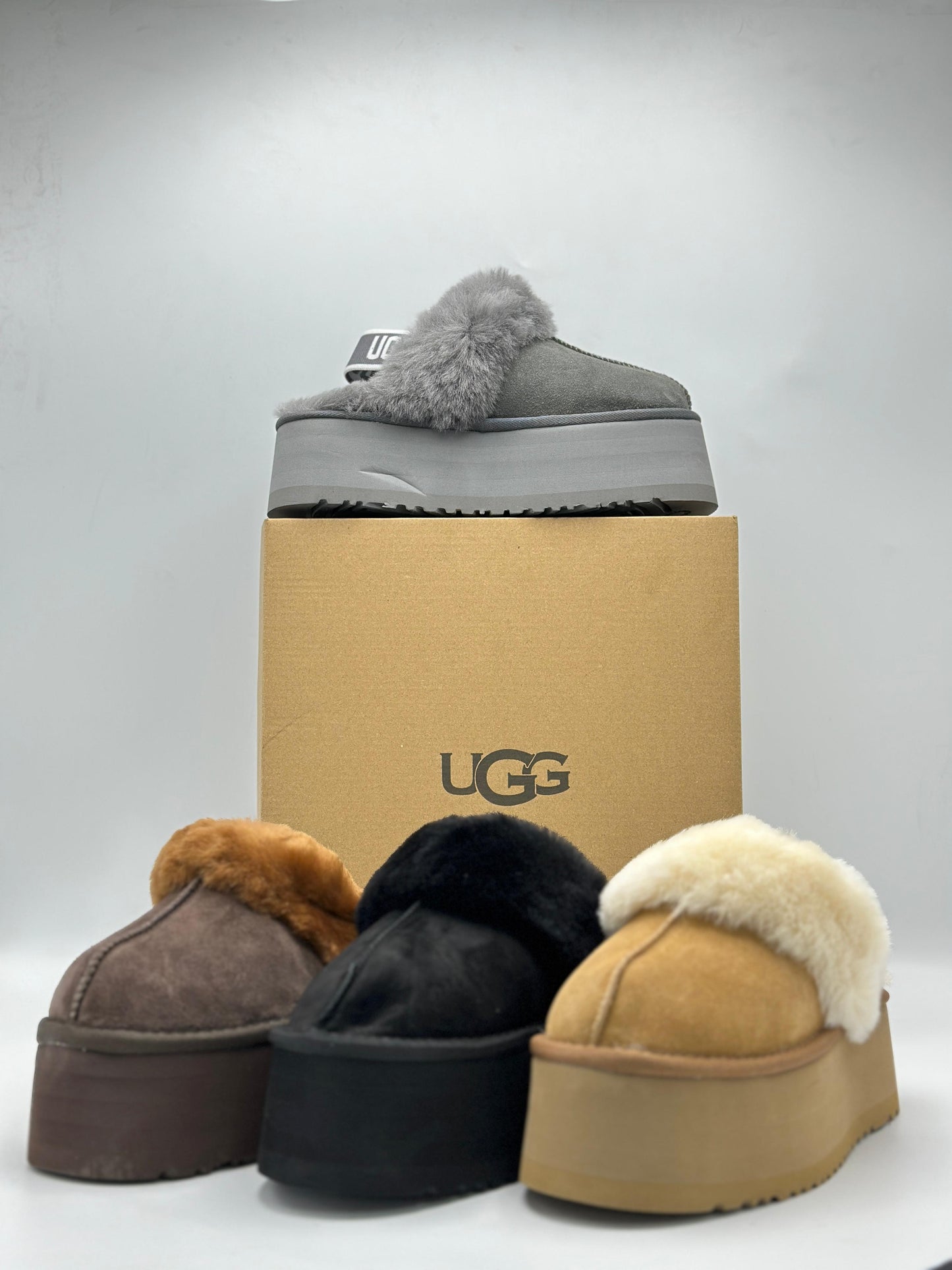 UGG Classic Platform Slippers