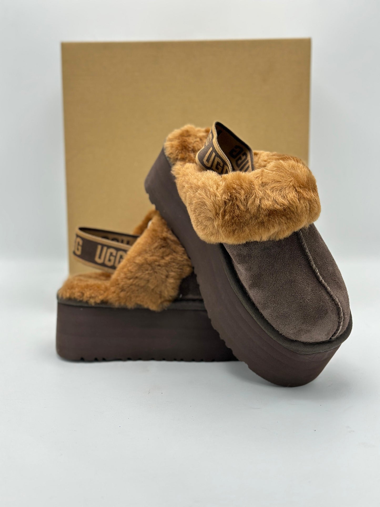 UGG Classic Platform Slippers