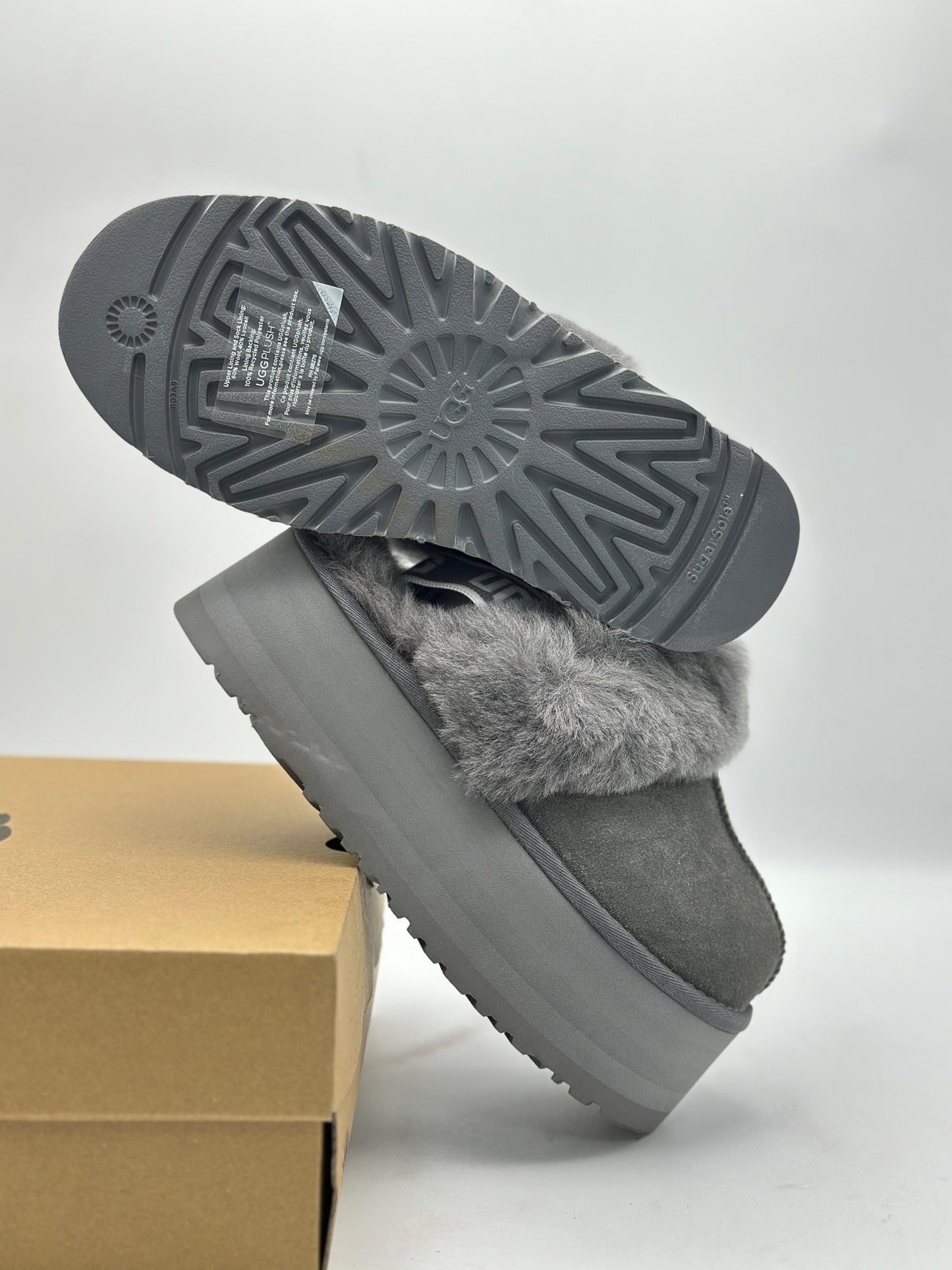 UGG Classic Platform Slippers