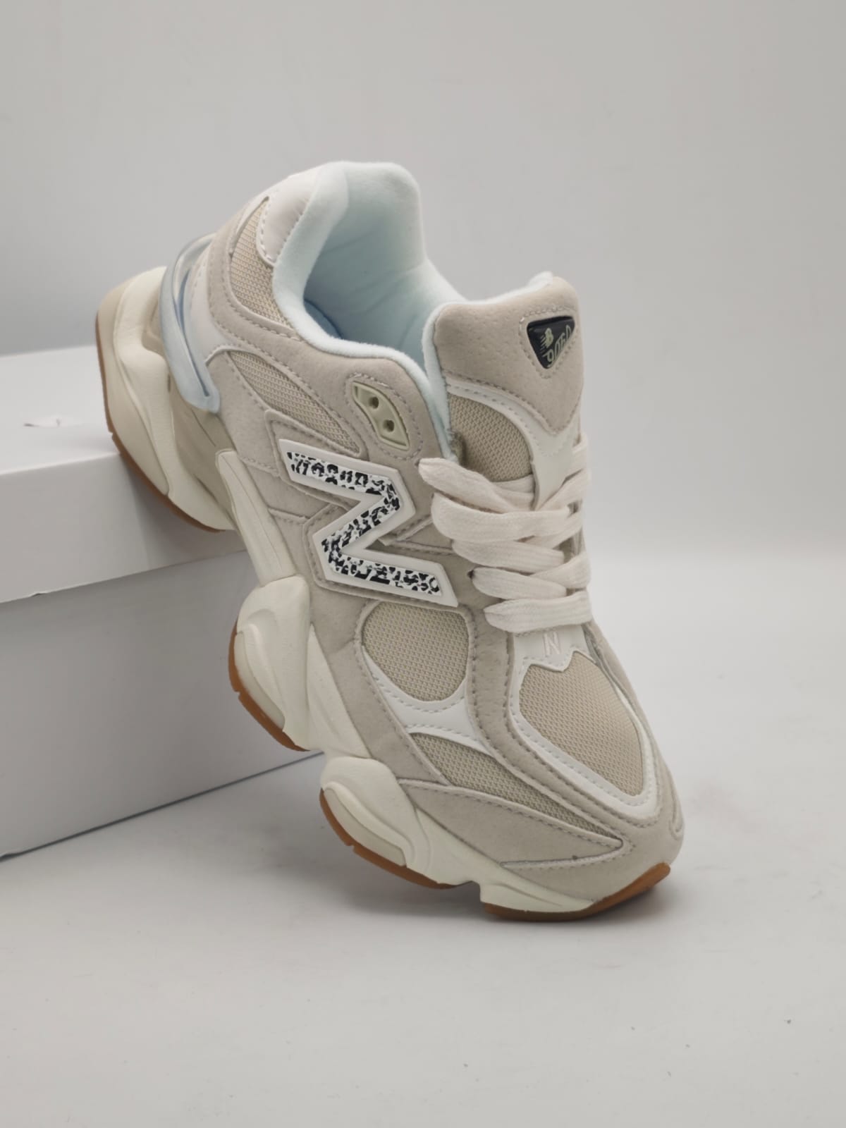 New Balance 990