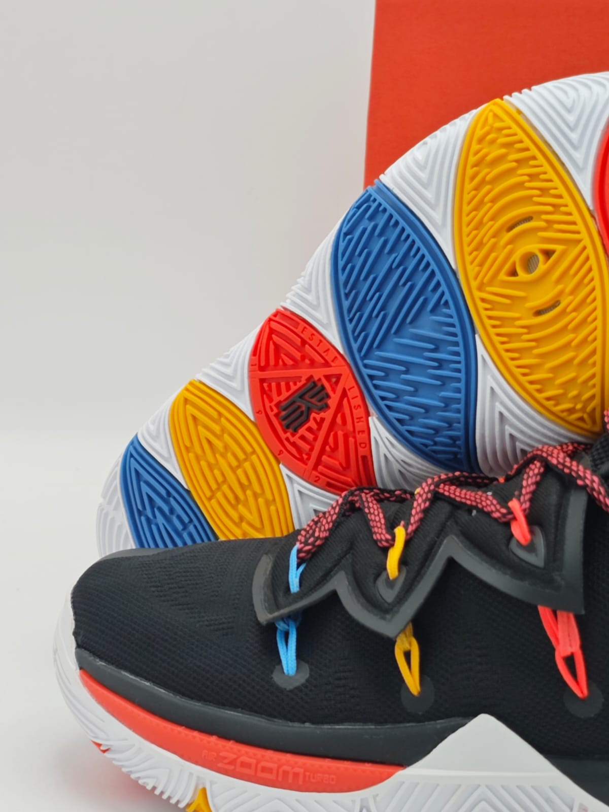 Nike Kyrie 5