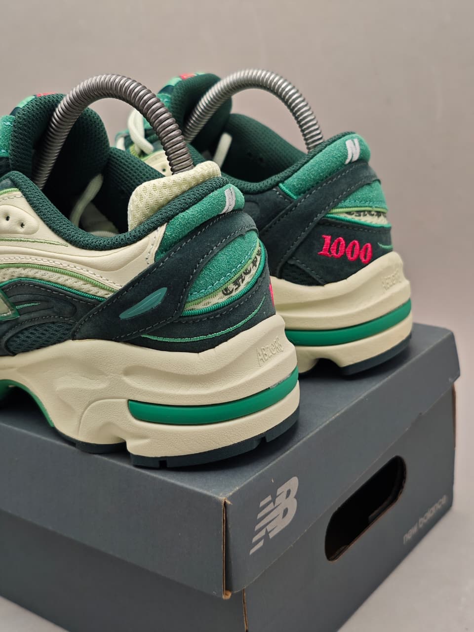 New Balance 1000