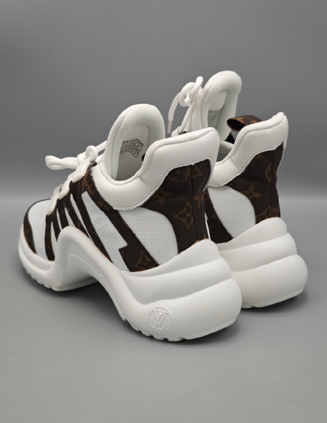 Louis Vuitton Arc light