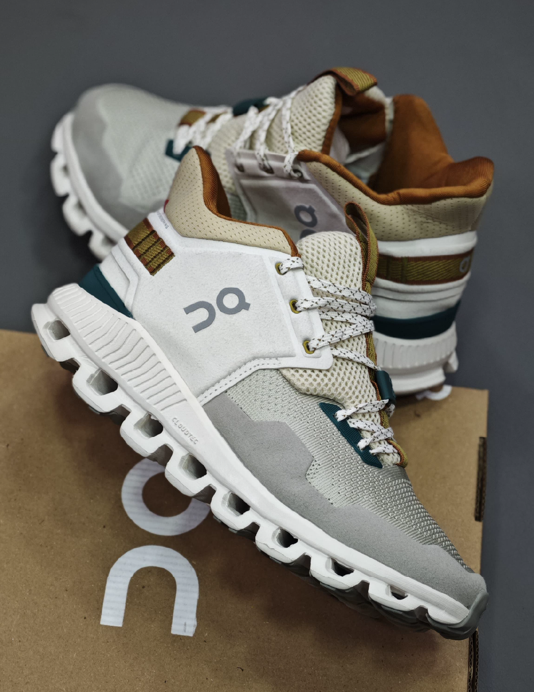 On Cloud Hi Edge Green