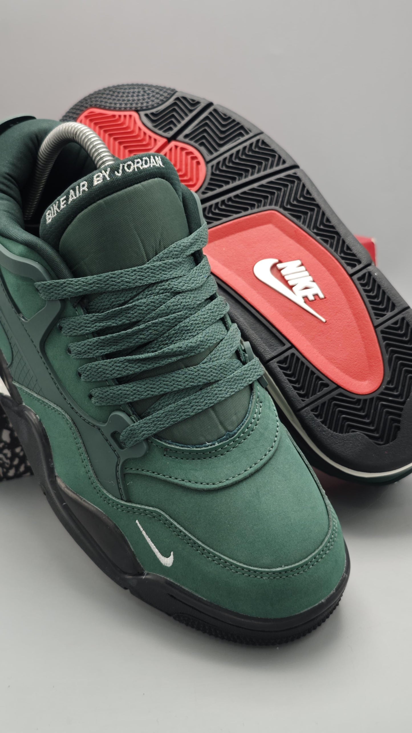 Air Jordan 4 RM