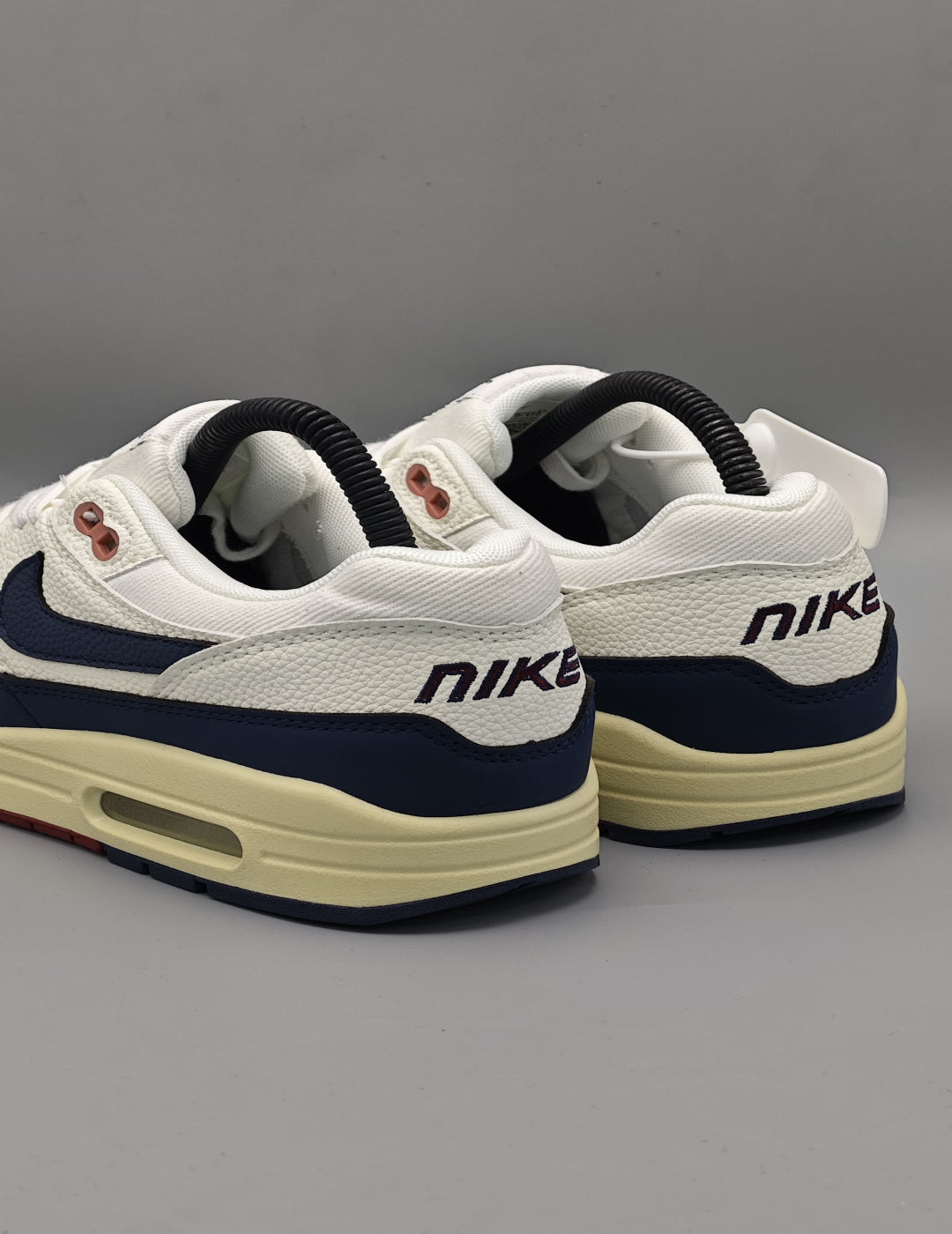 Nike Air Max 1 Lx