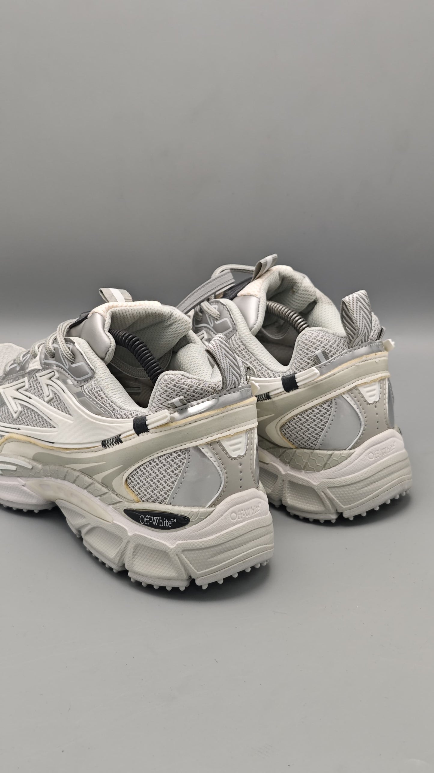 Off-White "Be Right Back"