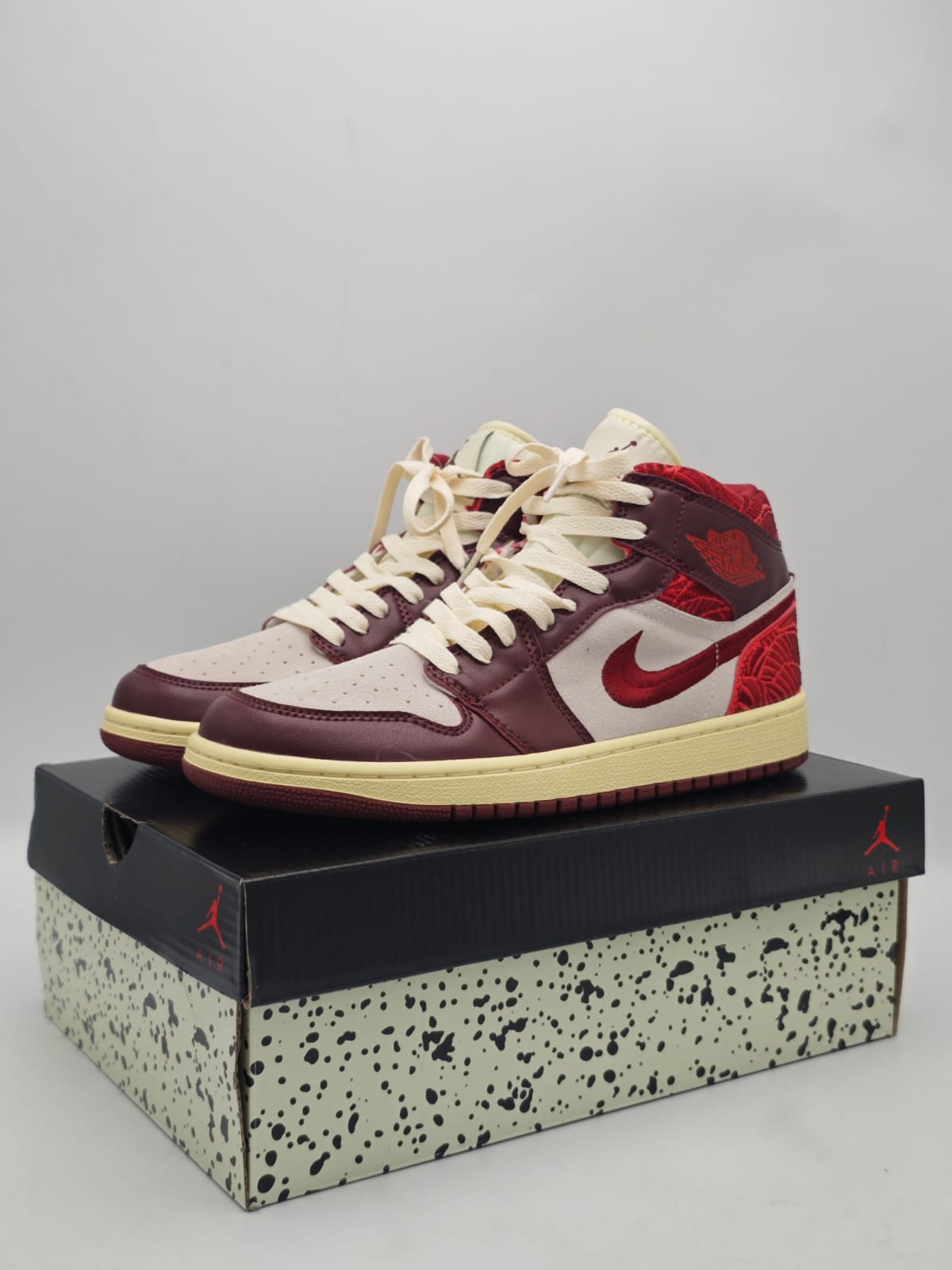 Jordan Retro 1 Red Wave