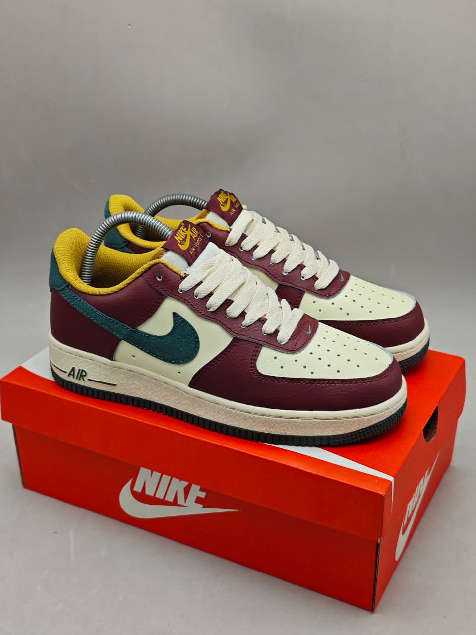 Air Force 1 “Bordeaux Green Vintage”