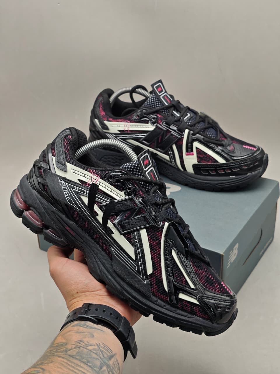 New Balance 1906R