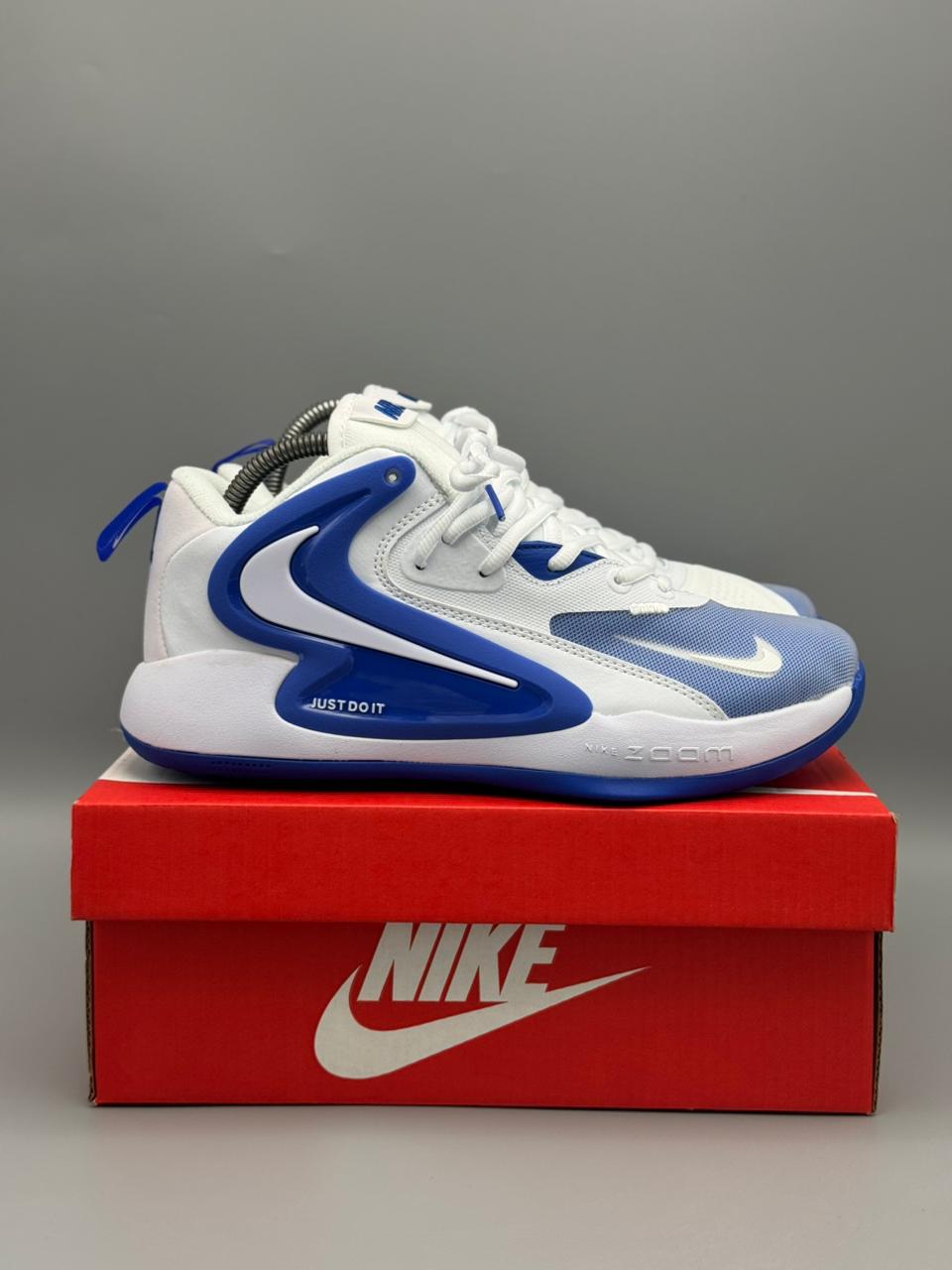 Nike Zoom Freak 4