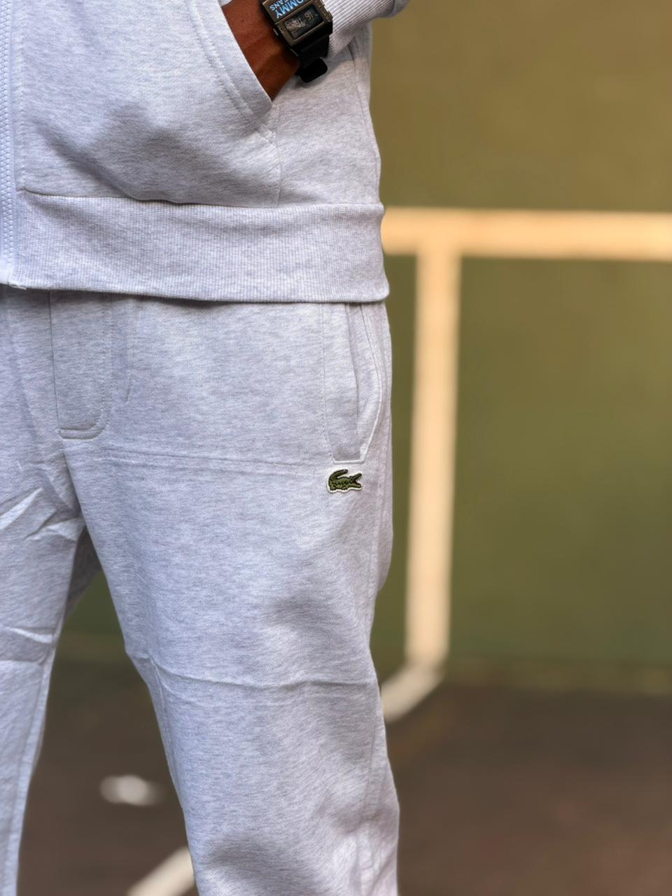 Conjunto Deportivo Lacoste