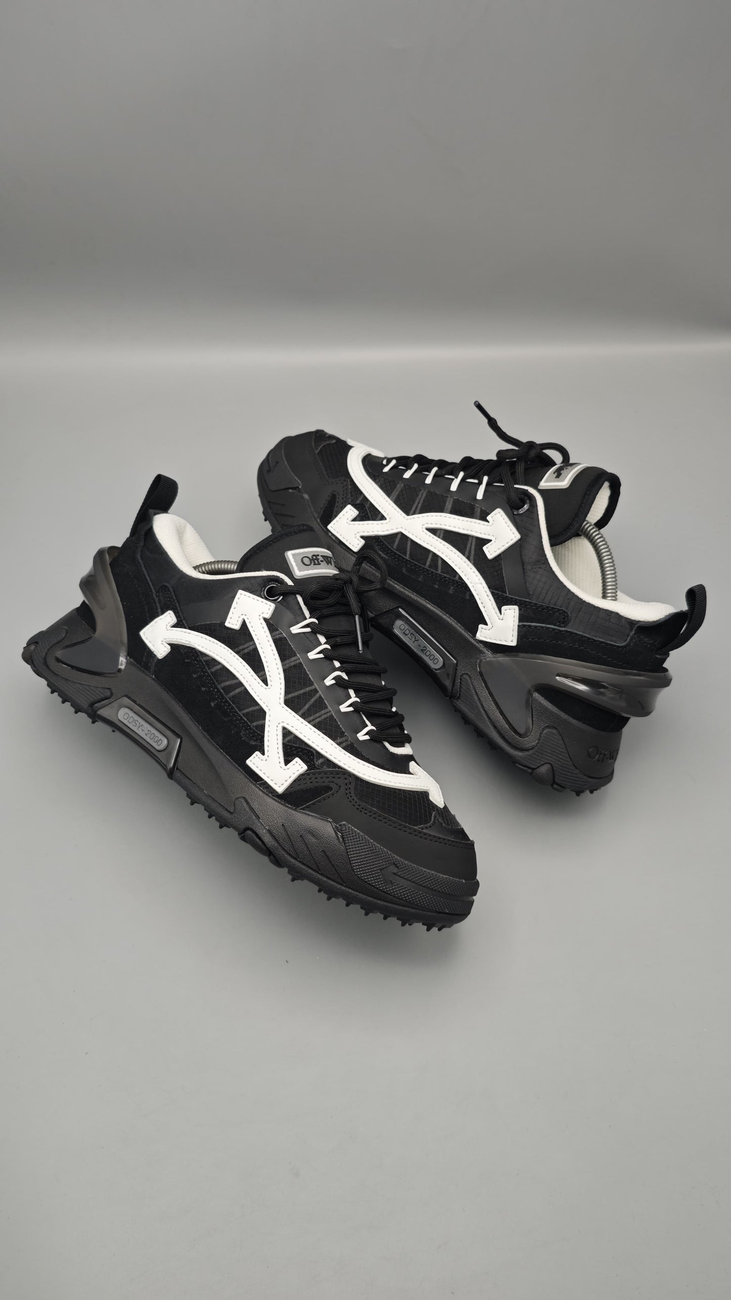 ODSY 1000 in Black - Off White