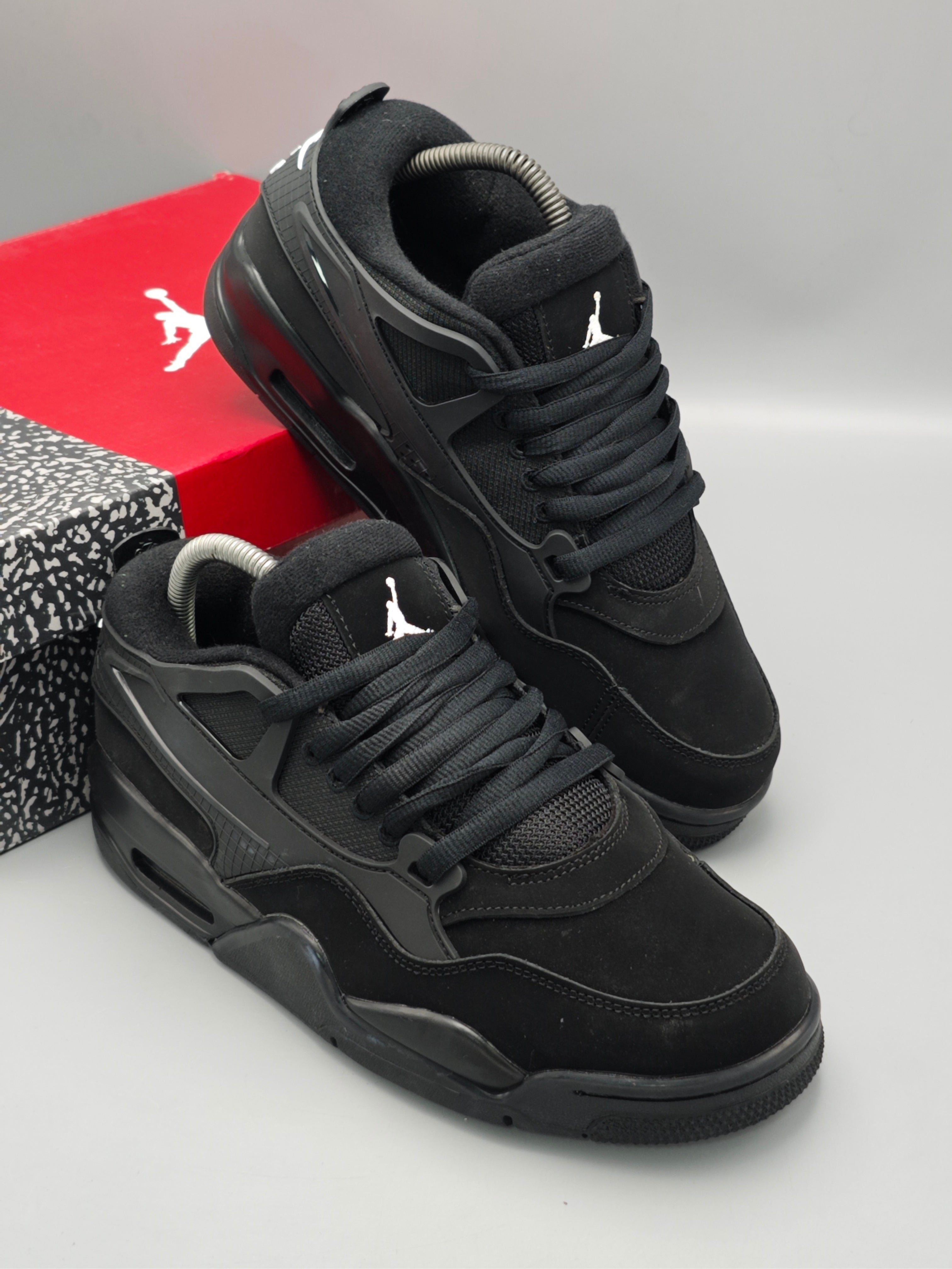 Air Jordan 4 RM