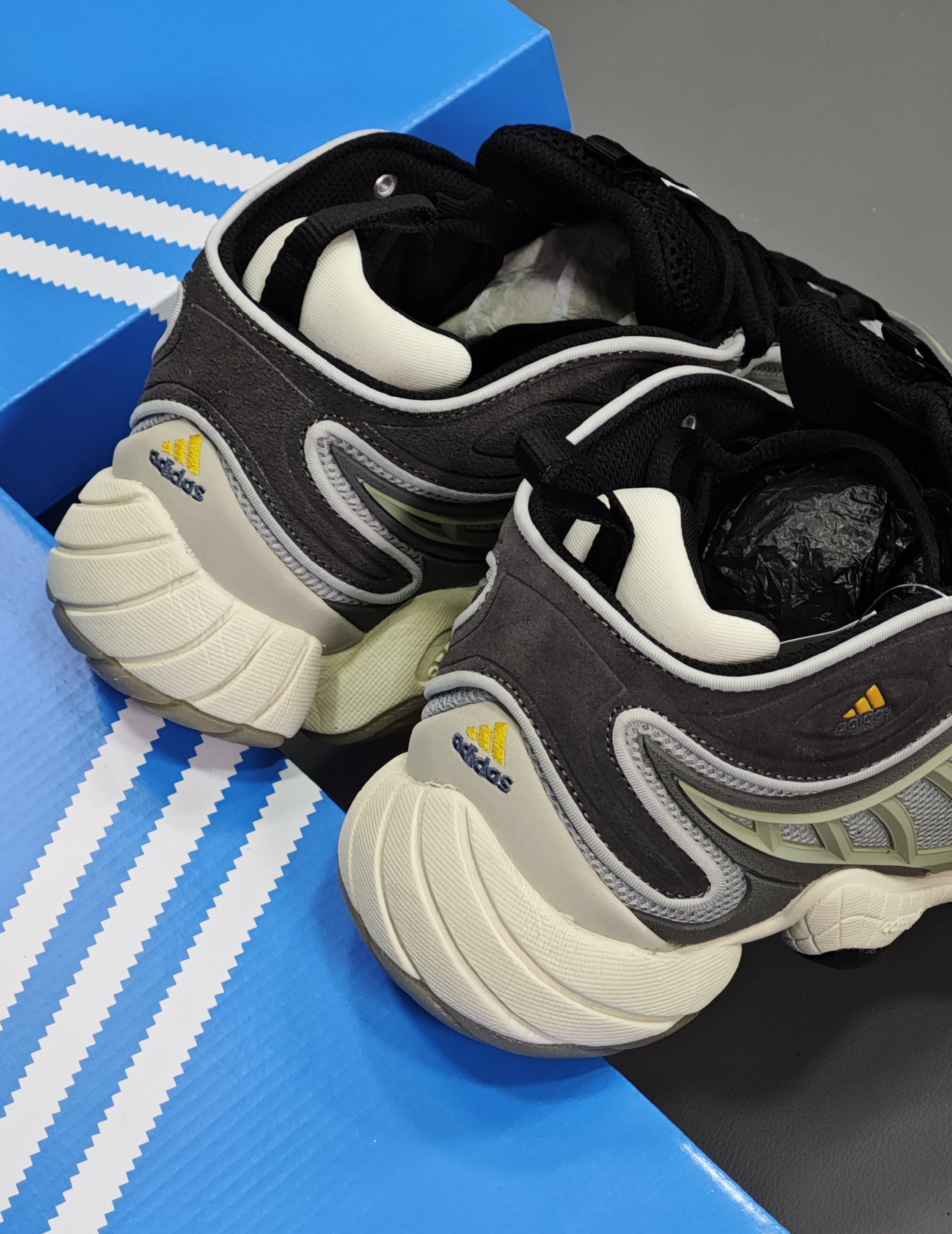 Adidas Intimidation Packer Stone Gray