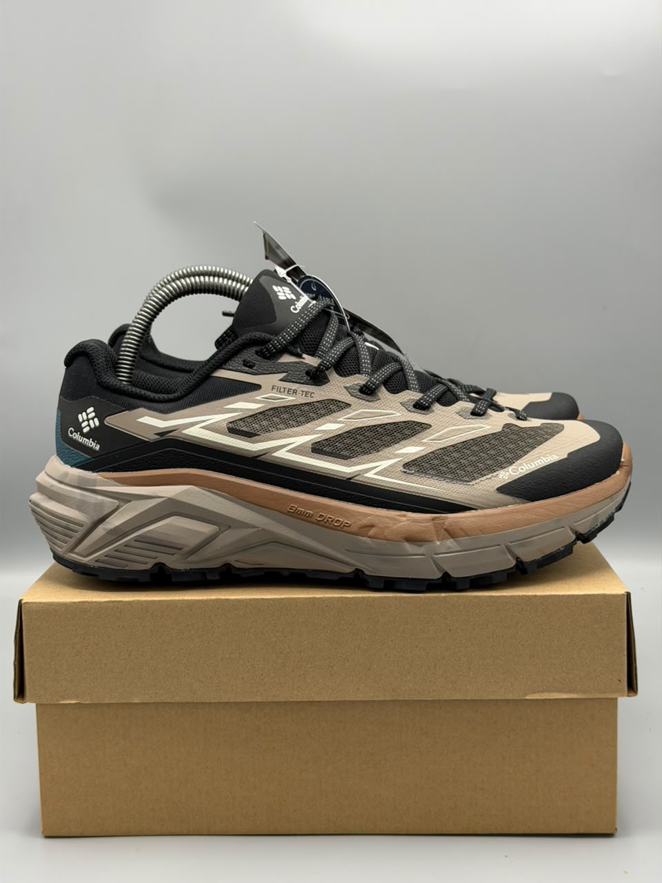 Columbia Montrail Trail – Beige, Negro y Café Tierra