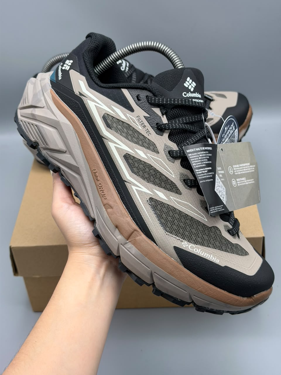 Columbia Montrail Trail – Beige, Negro y Café Tierra