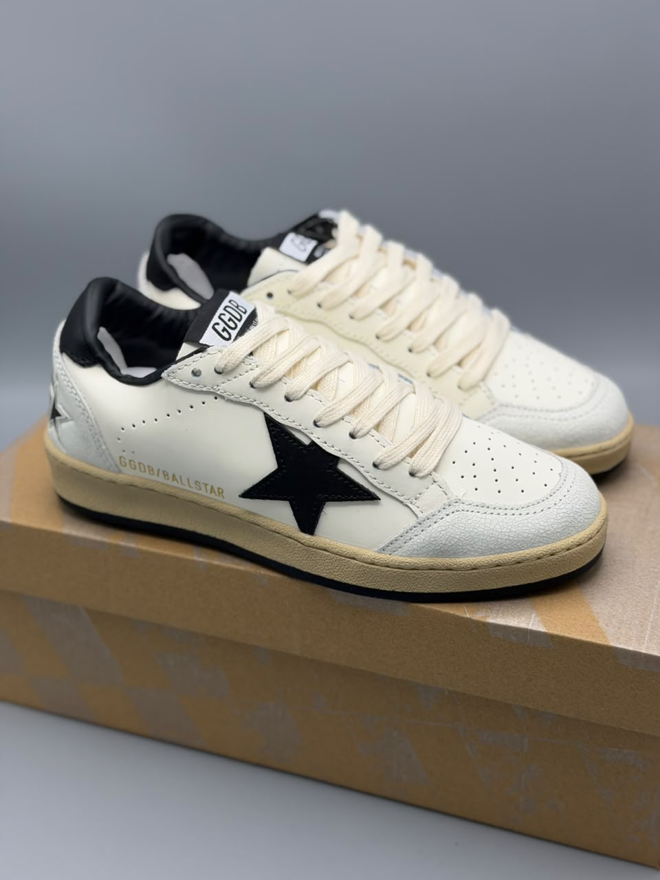 Golden Goose Ball Star "Black Star"