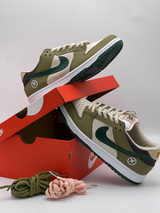Nike Dunk Low "Olive Cream"