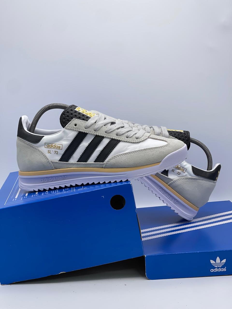 Adidas SL 72