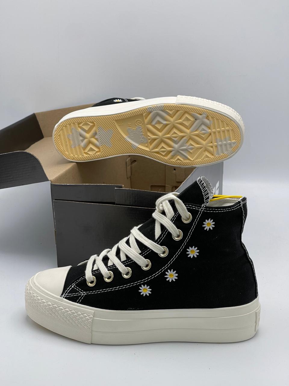 Converse Jack Purcell “Daisy Edition”