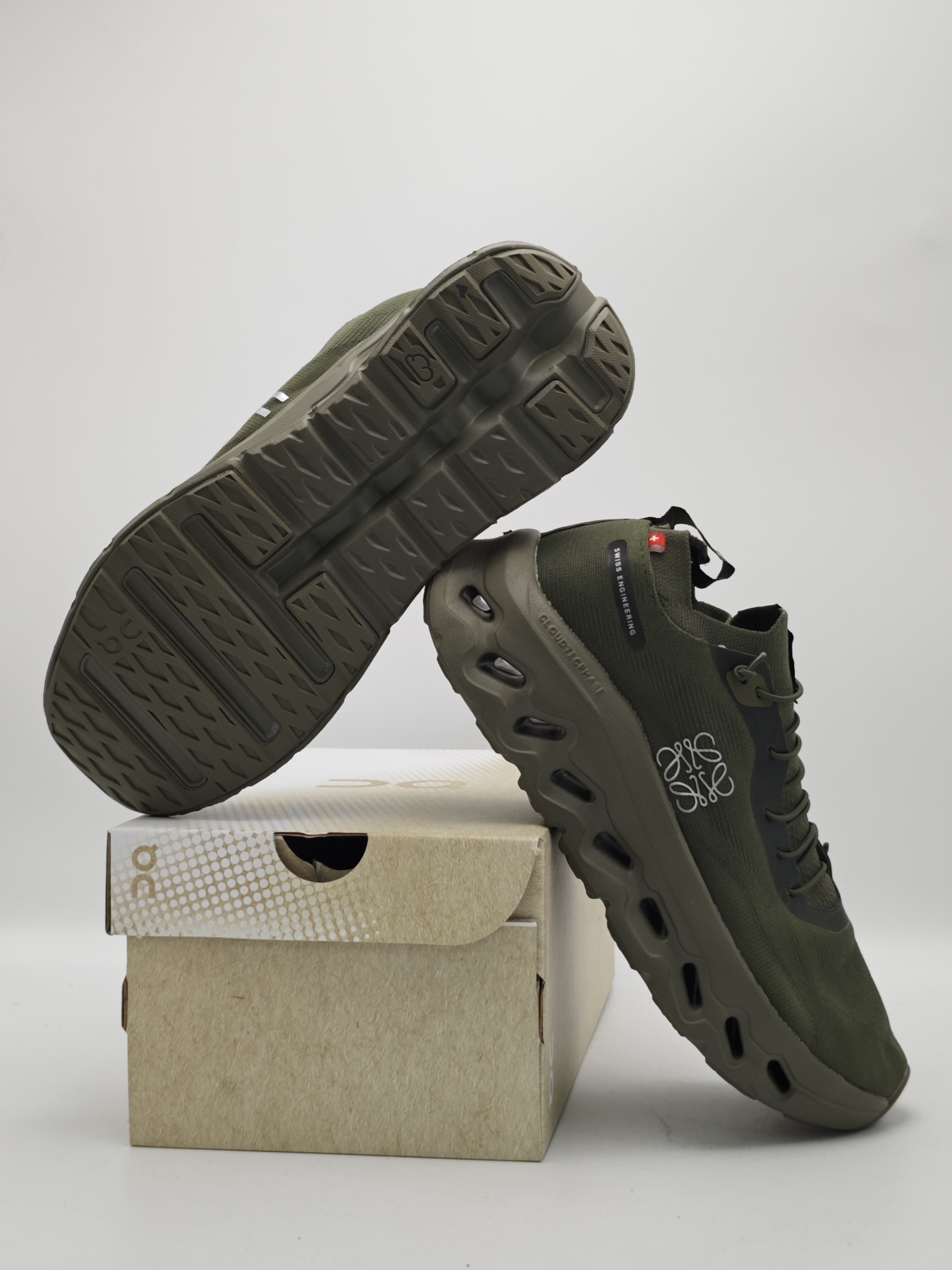 On Cloud x Loewe Cloudmonster