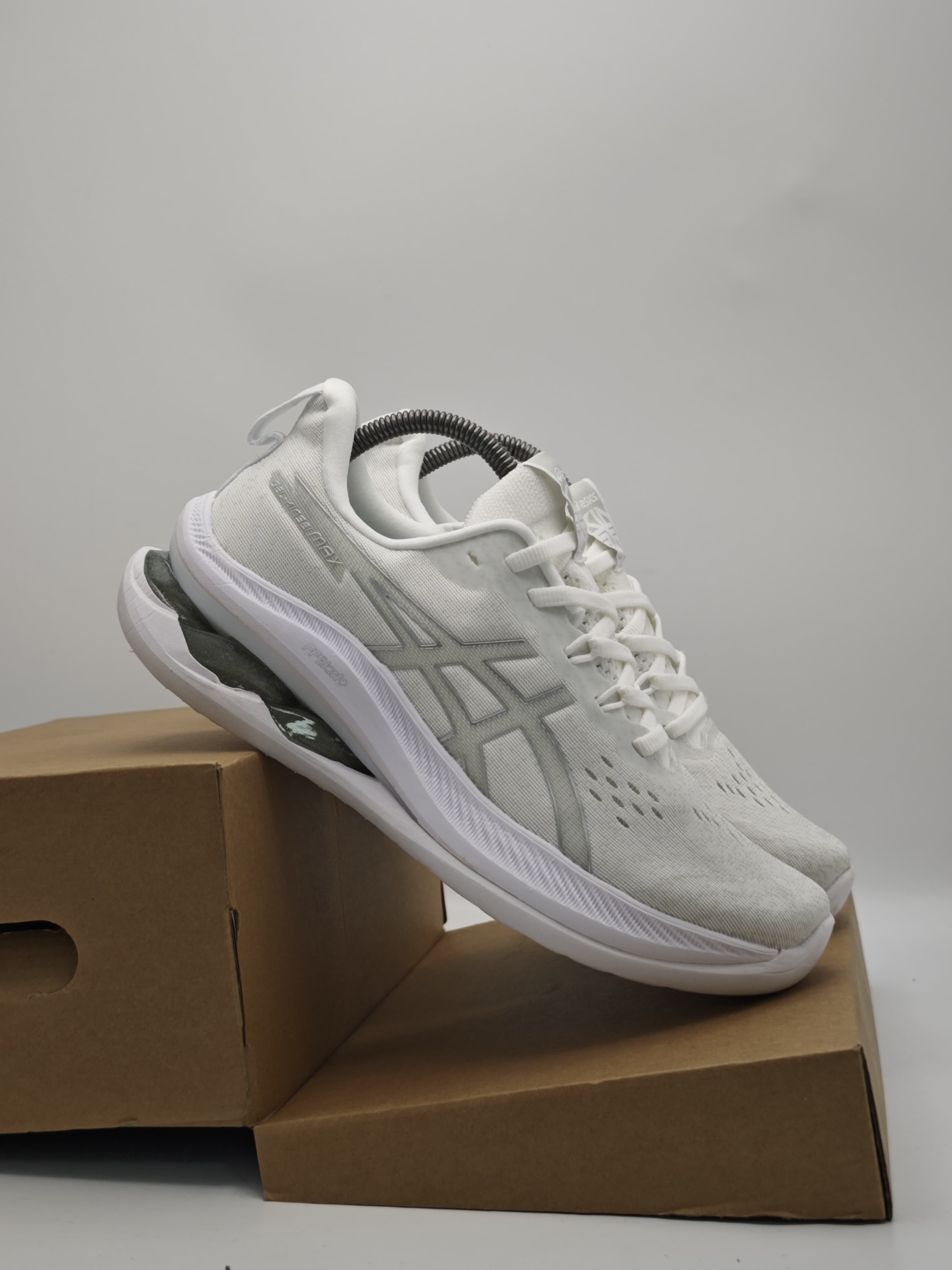 Asics Gel-Nimbus 24 Blanco Hielo