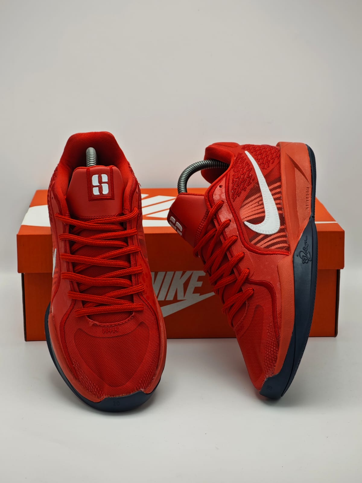 Nike LeBron Witness 8 University Red