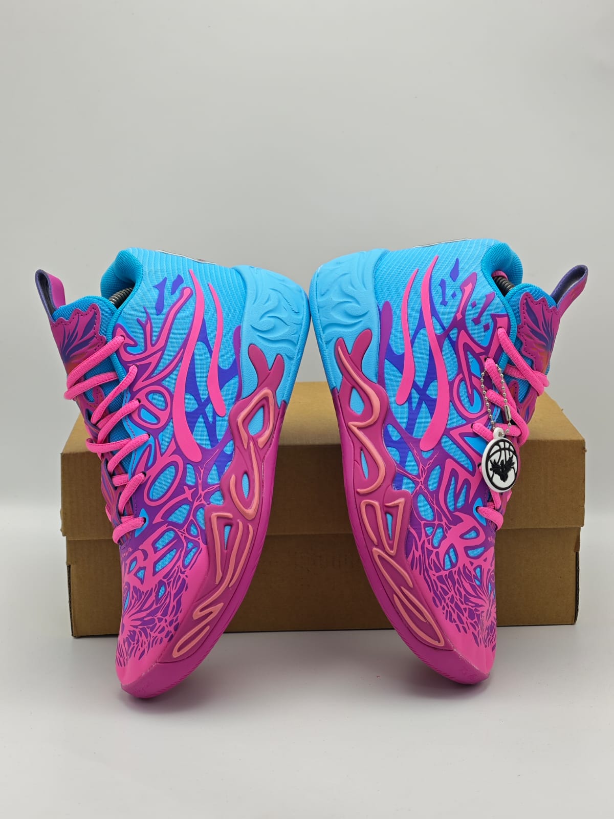 Li-Ning Jimmy Butler "Miami Vice" Edition