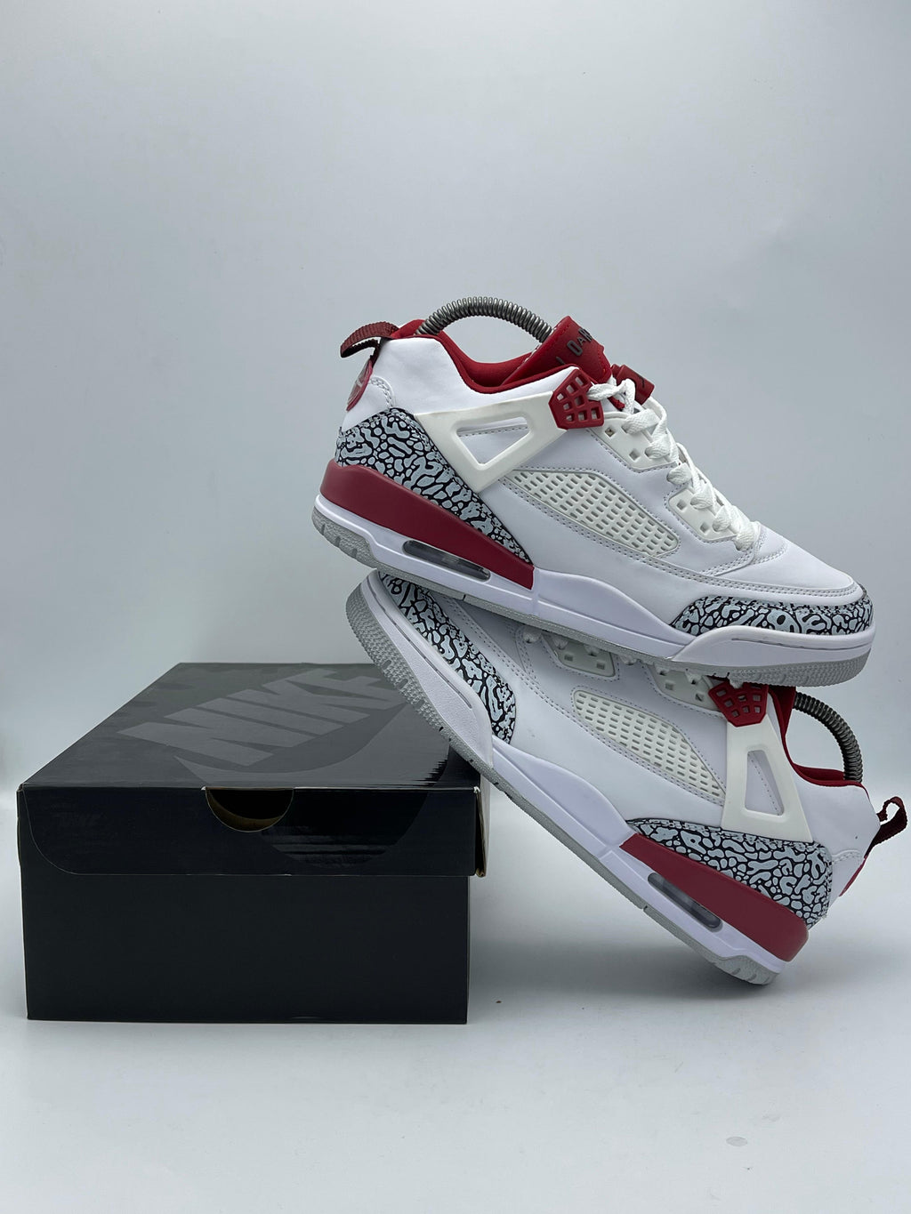 Nike Air Jordan 4 Retro