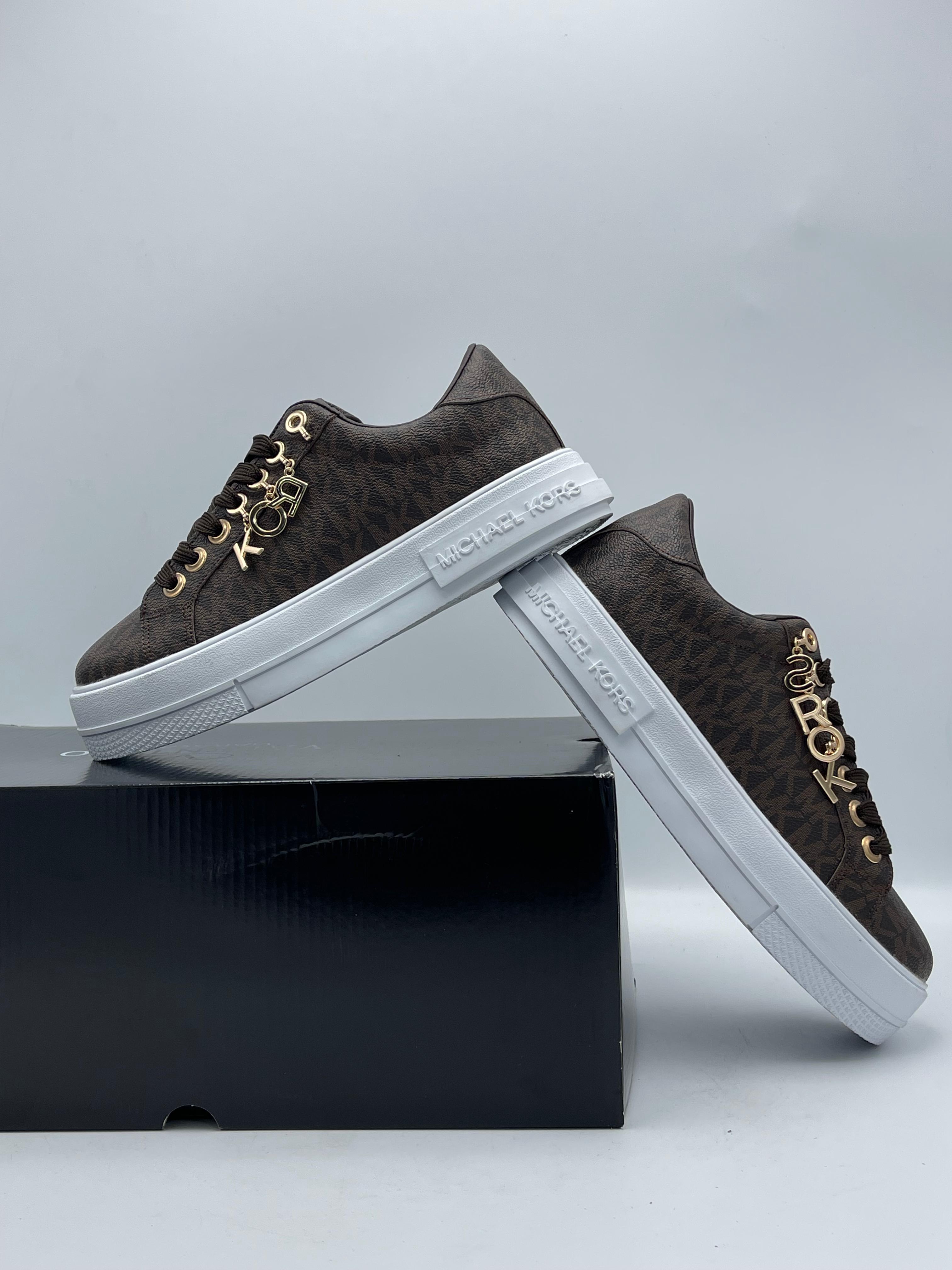 Michael Kors All Logo