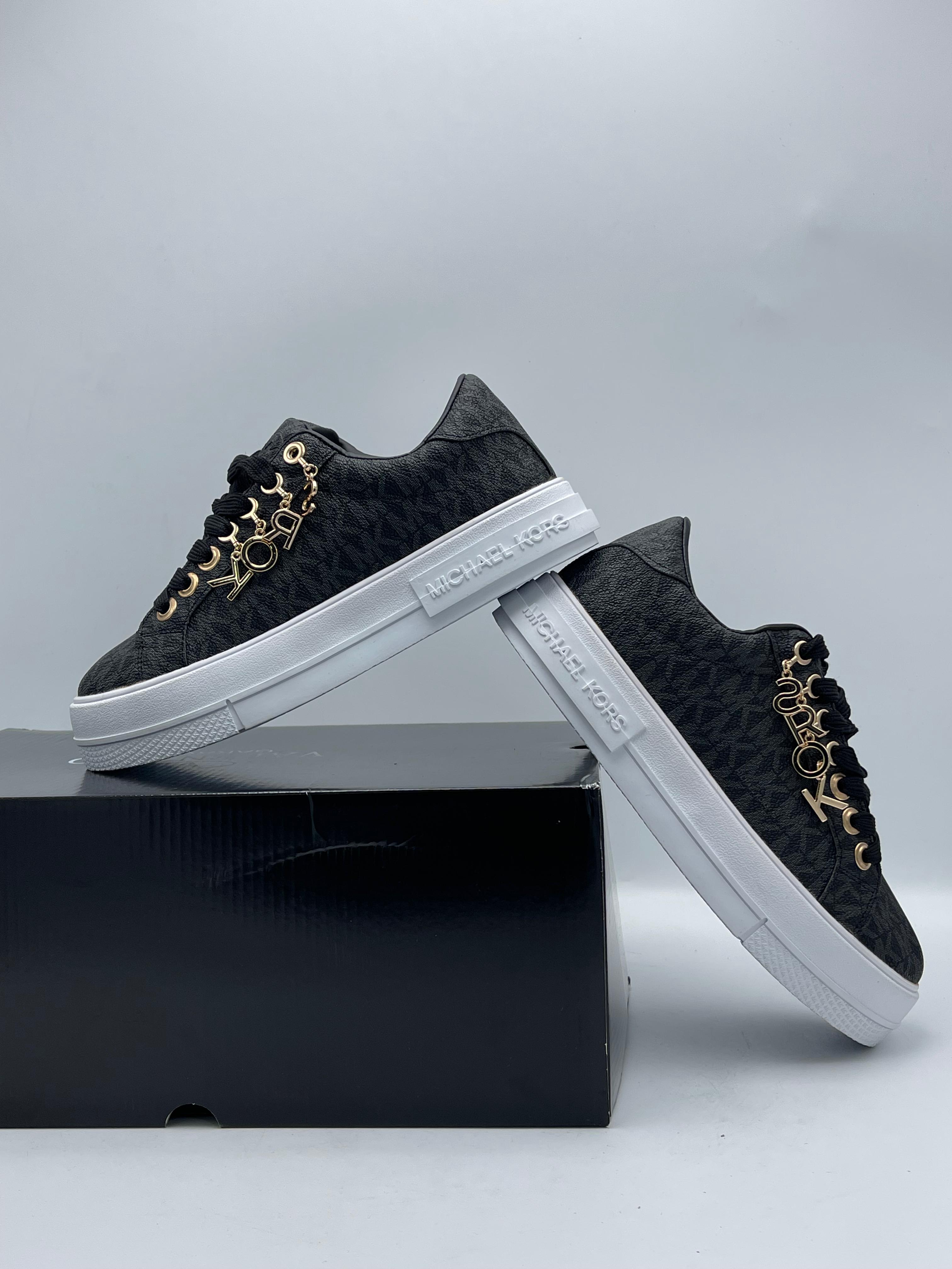 Michael Kors All Logo