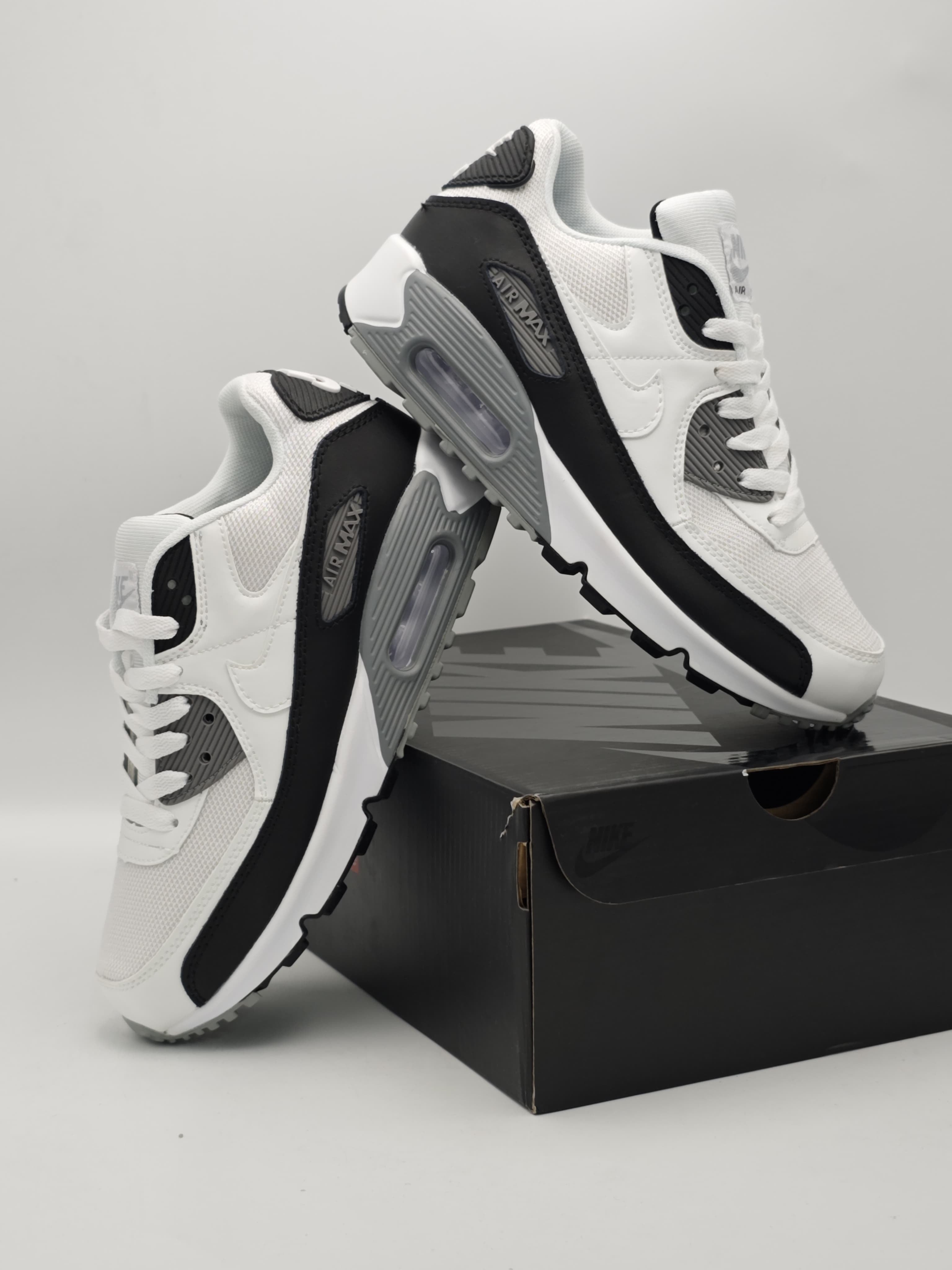 Nike Air Max 90