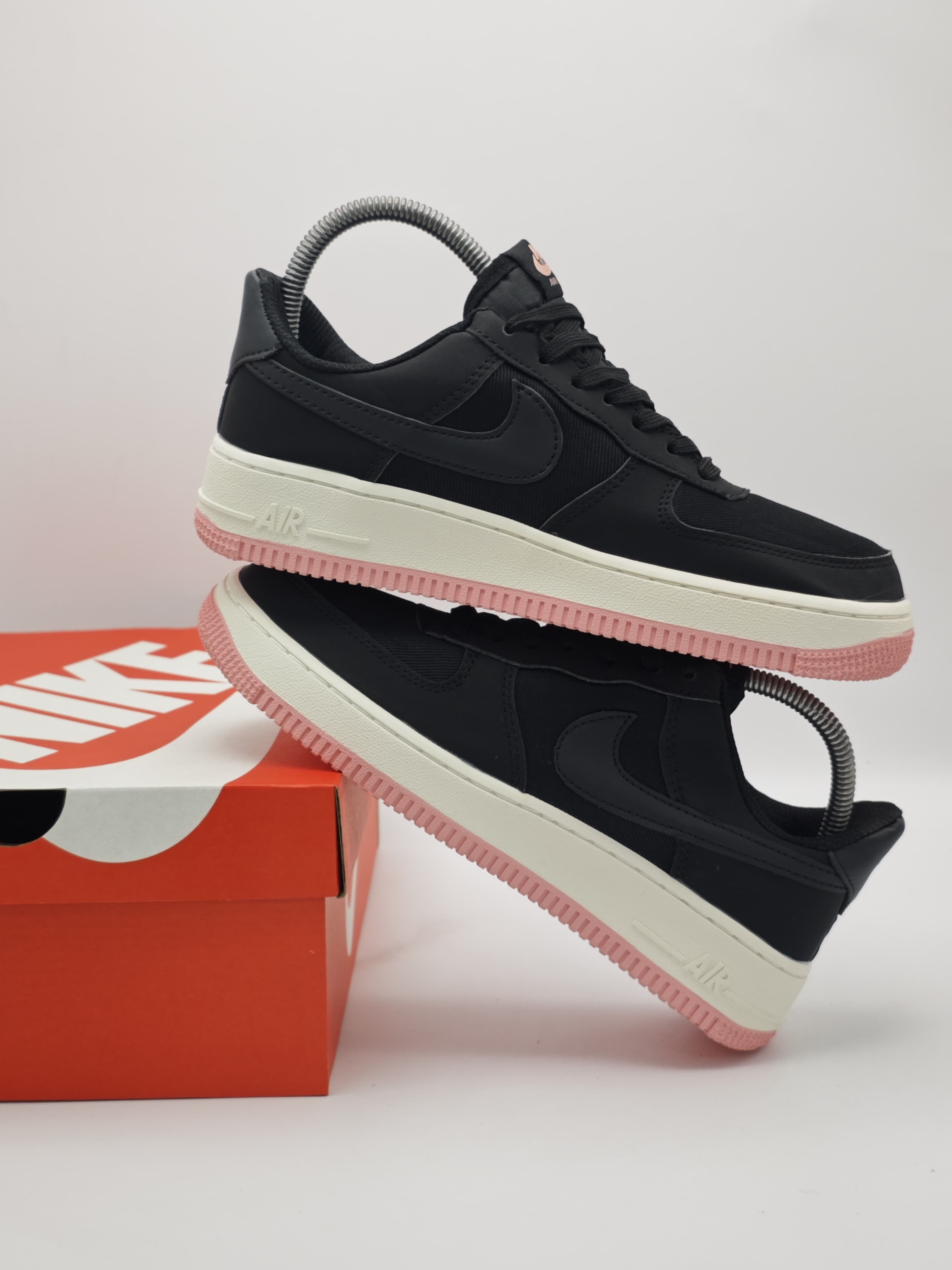 Nike Air Force 1 Low "Black Pink Foam"