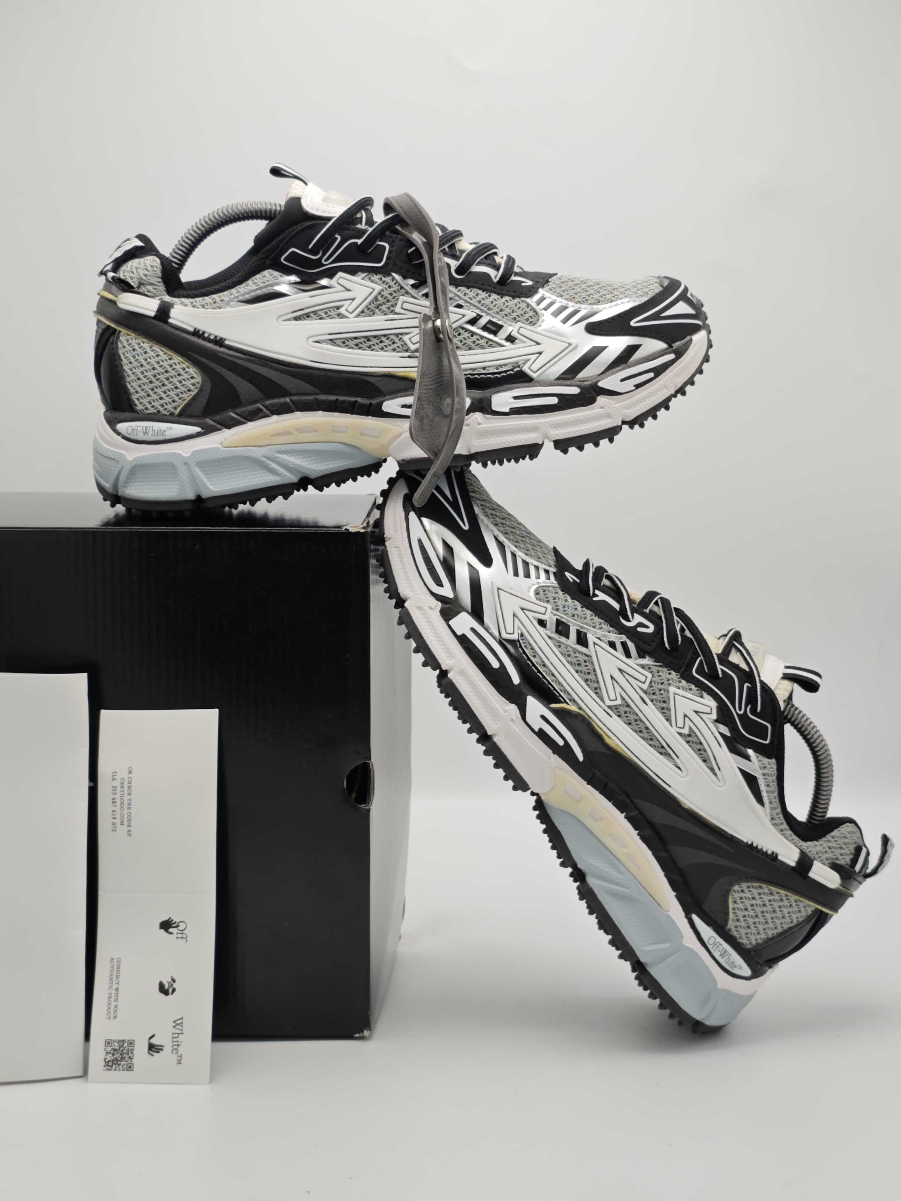 Off White Be Right Back