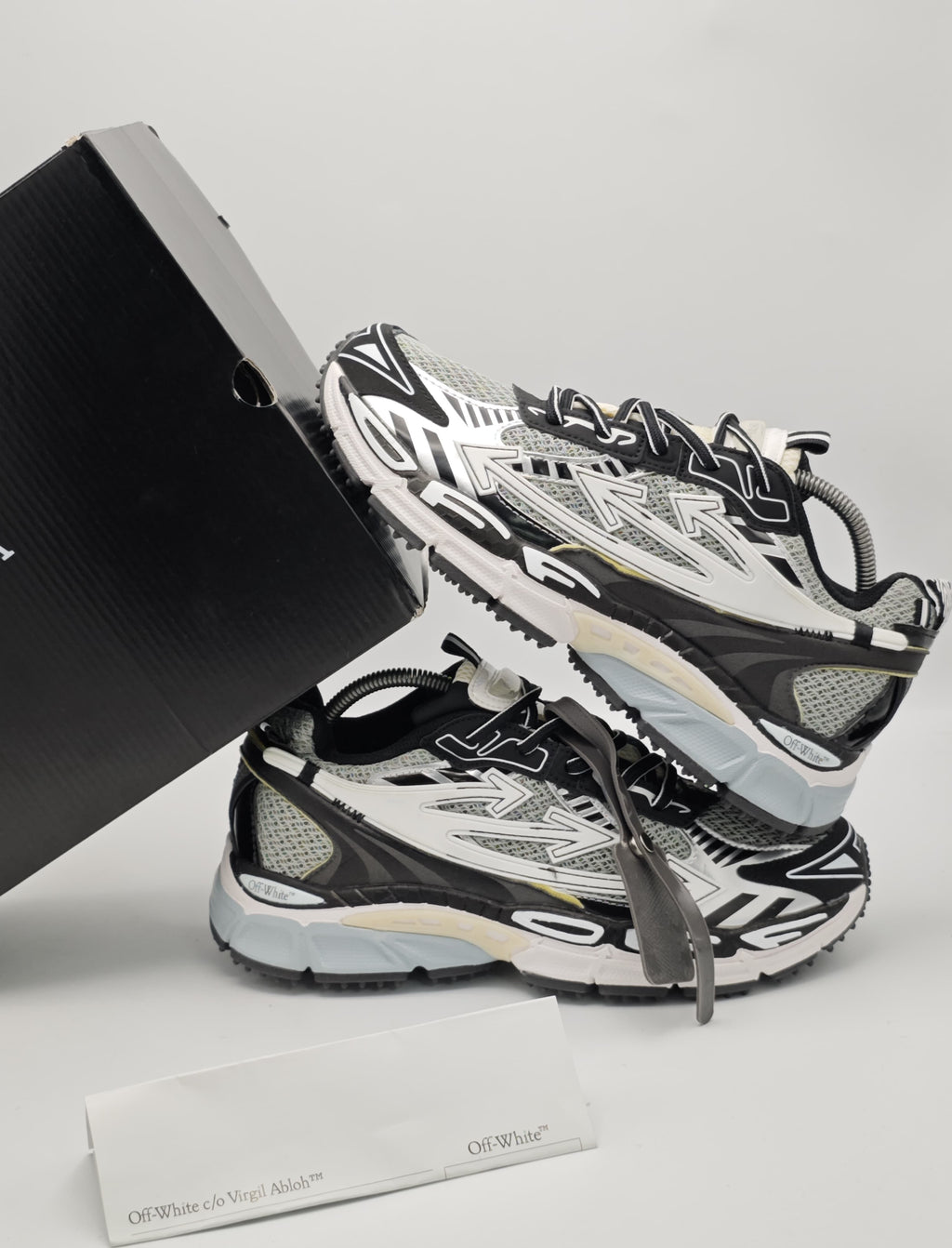 Off White Be Right Back