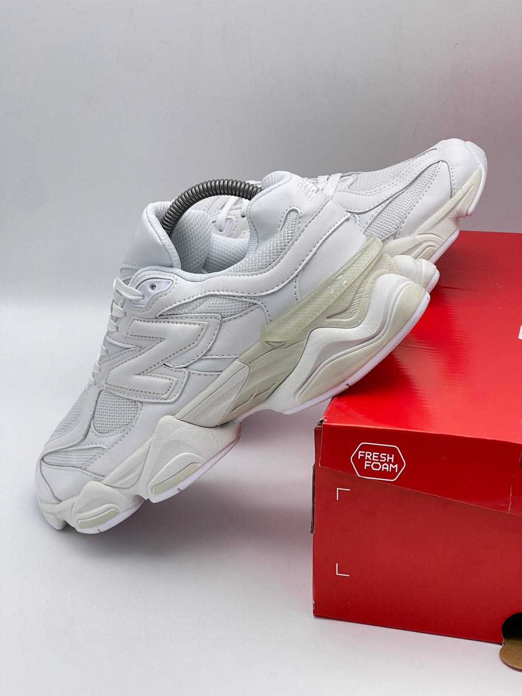 New Balance 9060 Blanco Chunky