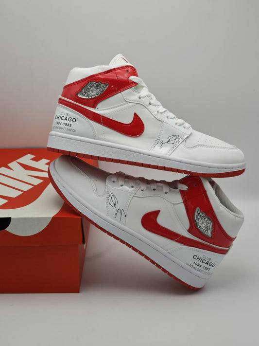 Air Jordan 1 Mid Chicago Club